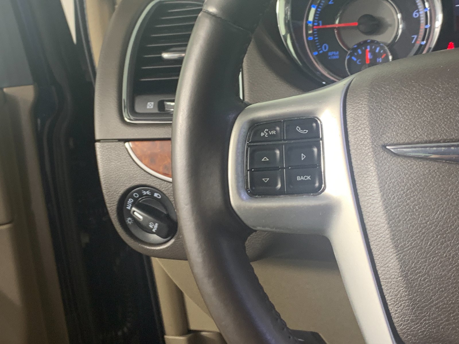 Used 2015 Chrysler Town & Country Van