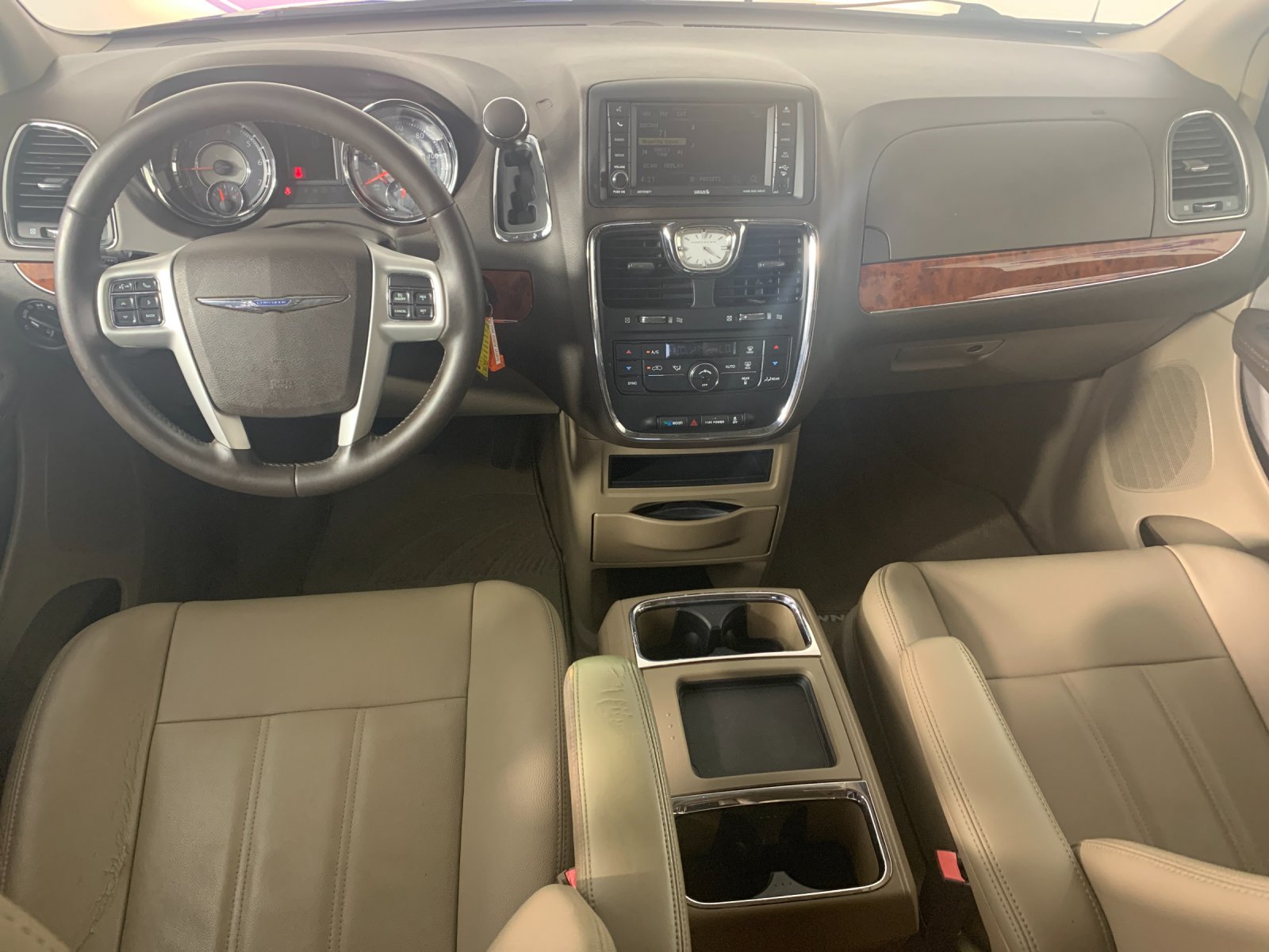 Used 2015 Chrysler Town & Country Van