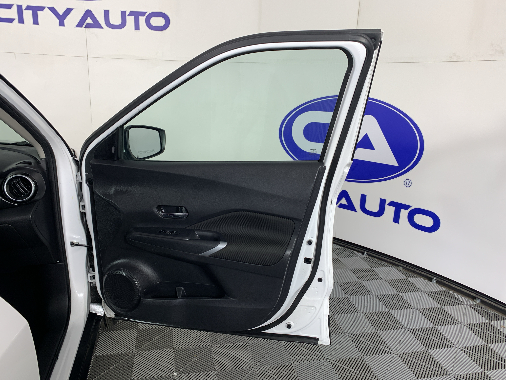 Used 2022 Nissan Kicks SUV
