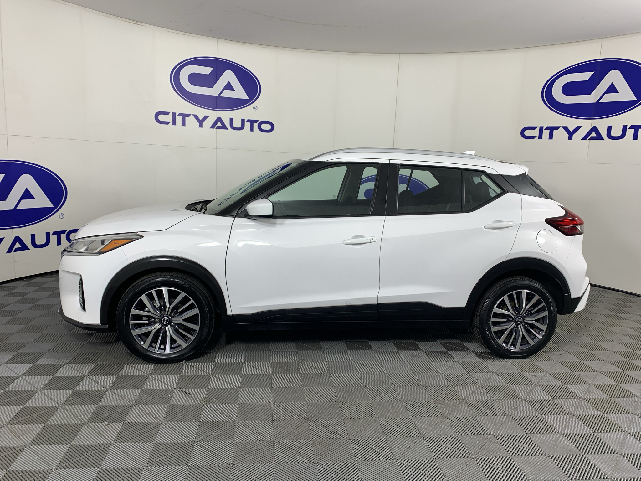 Used 2022 Nissan Kicks SUV