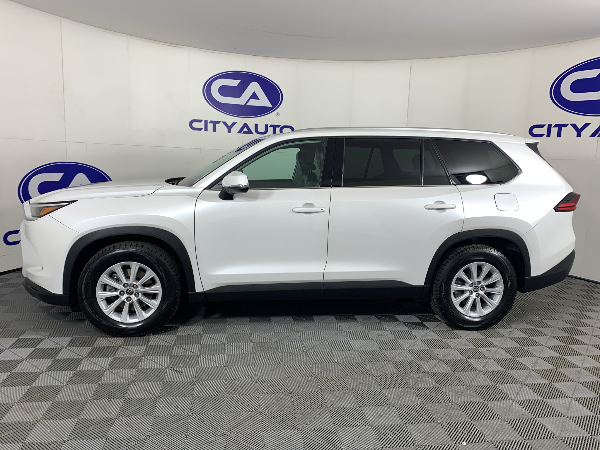 Used 2025 Toyota Grand Highlander SUV