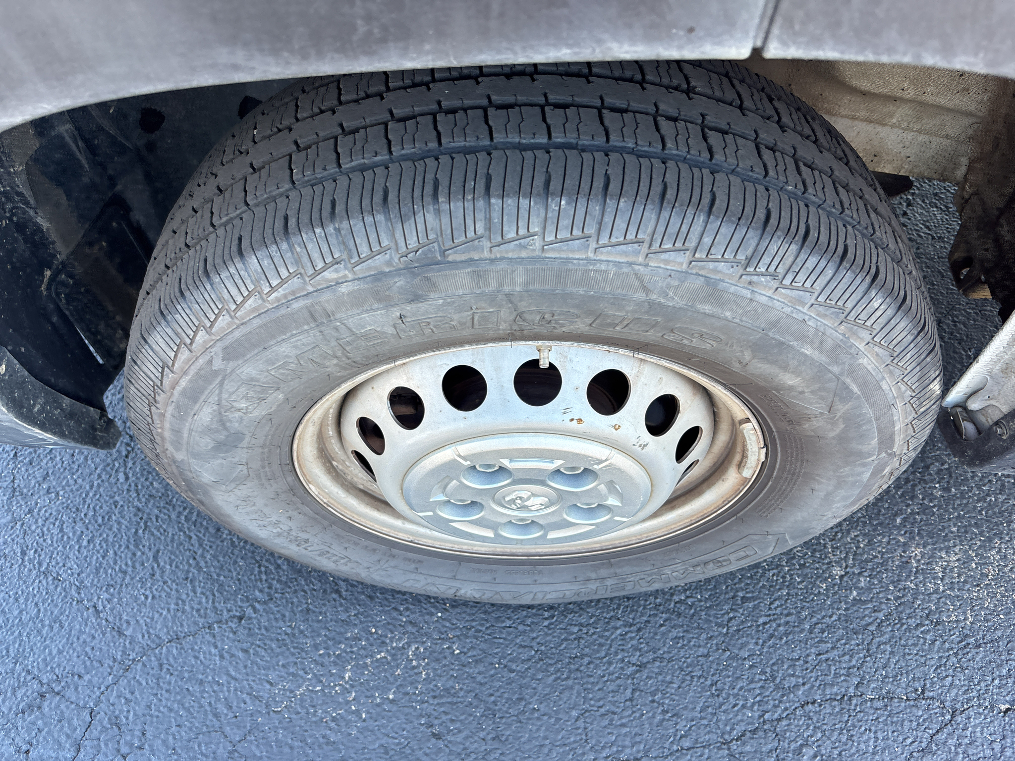 Vehicle photo 7