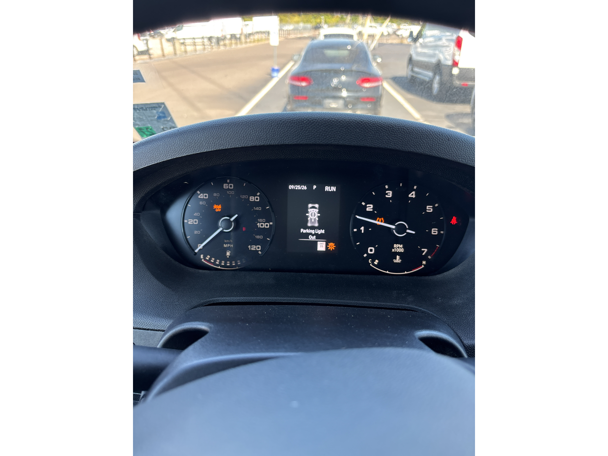 Vehicle photo 4
