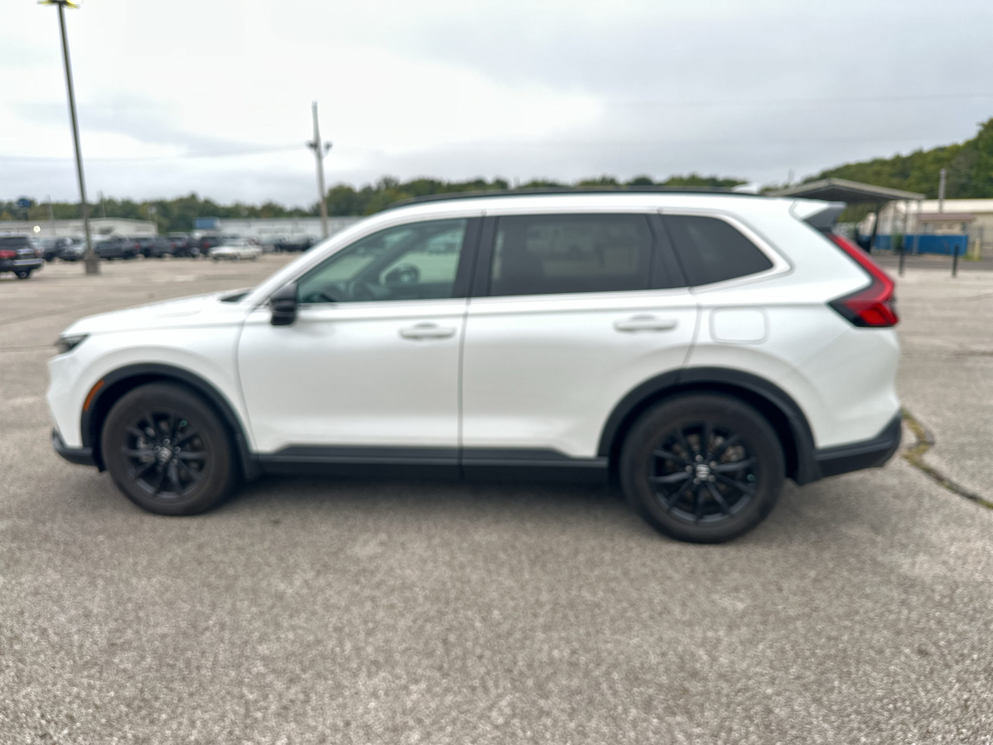 Vehicle photo 9