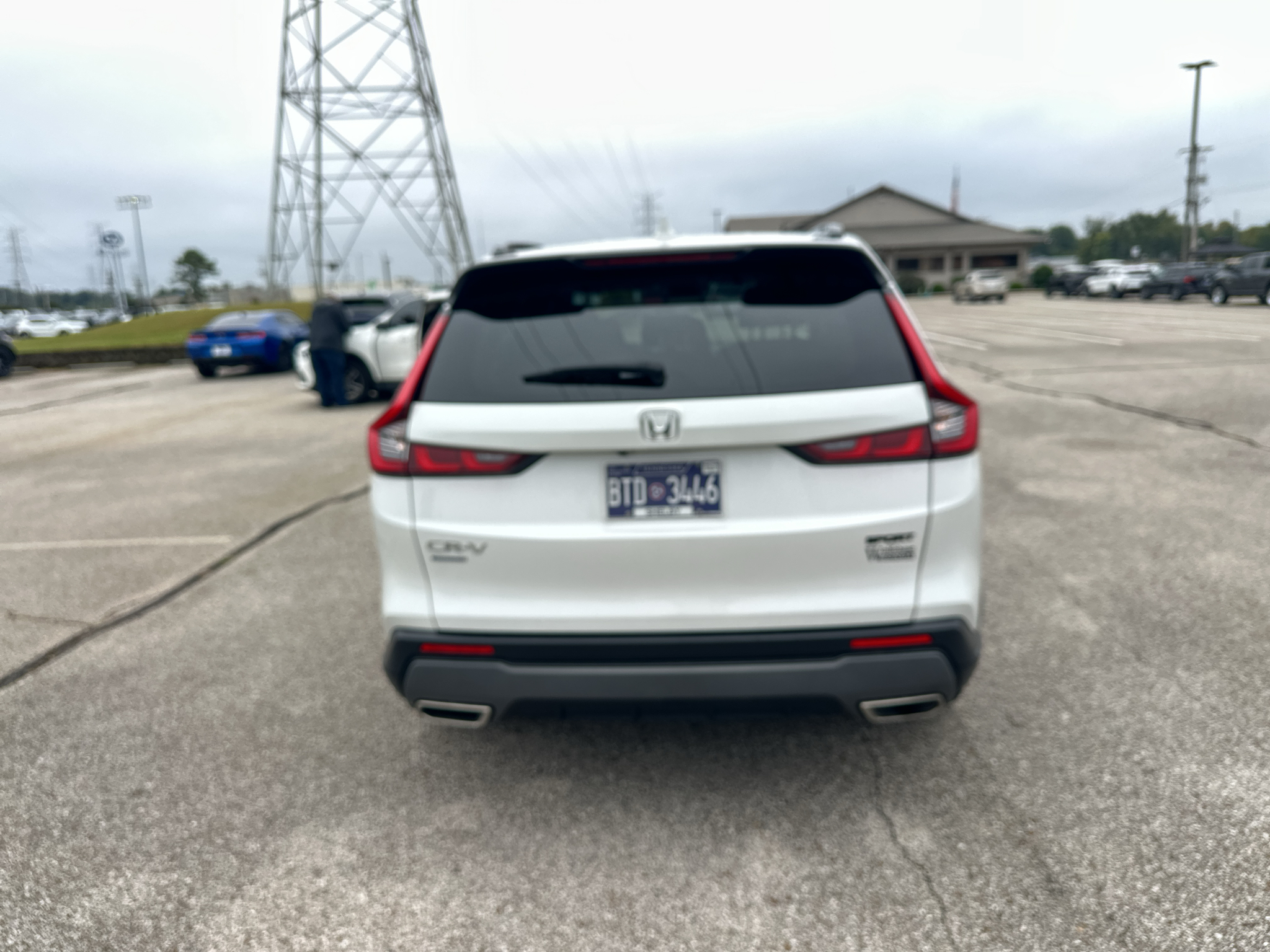 Vehicle photo 6