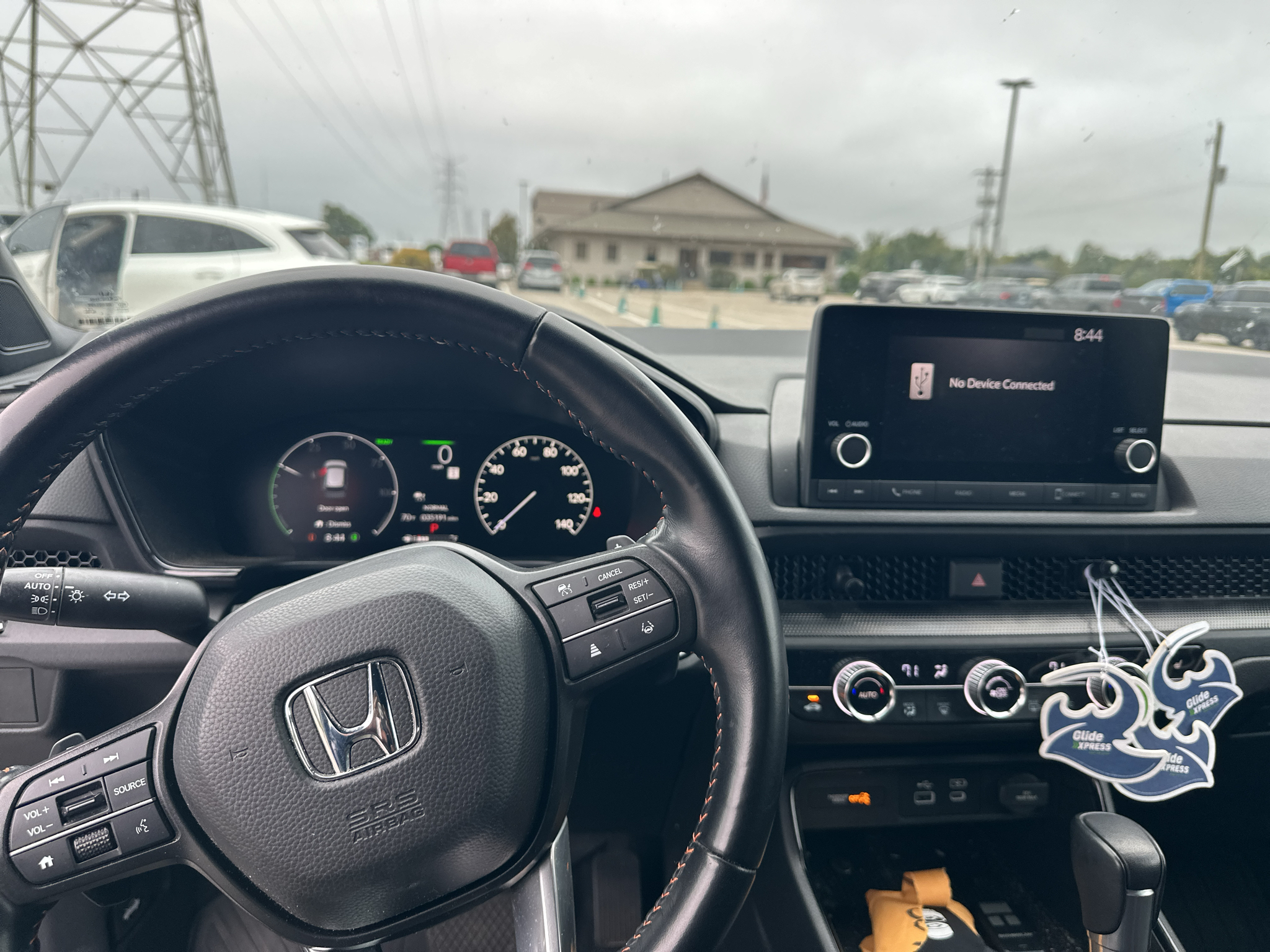 Vehicle photo 11