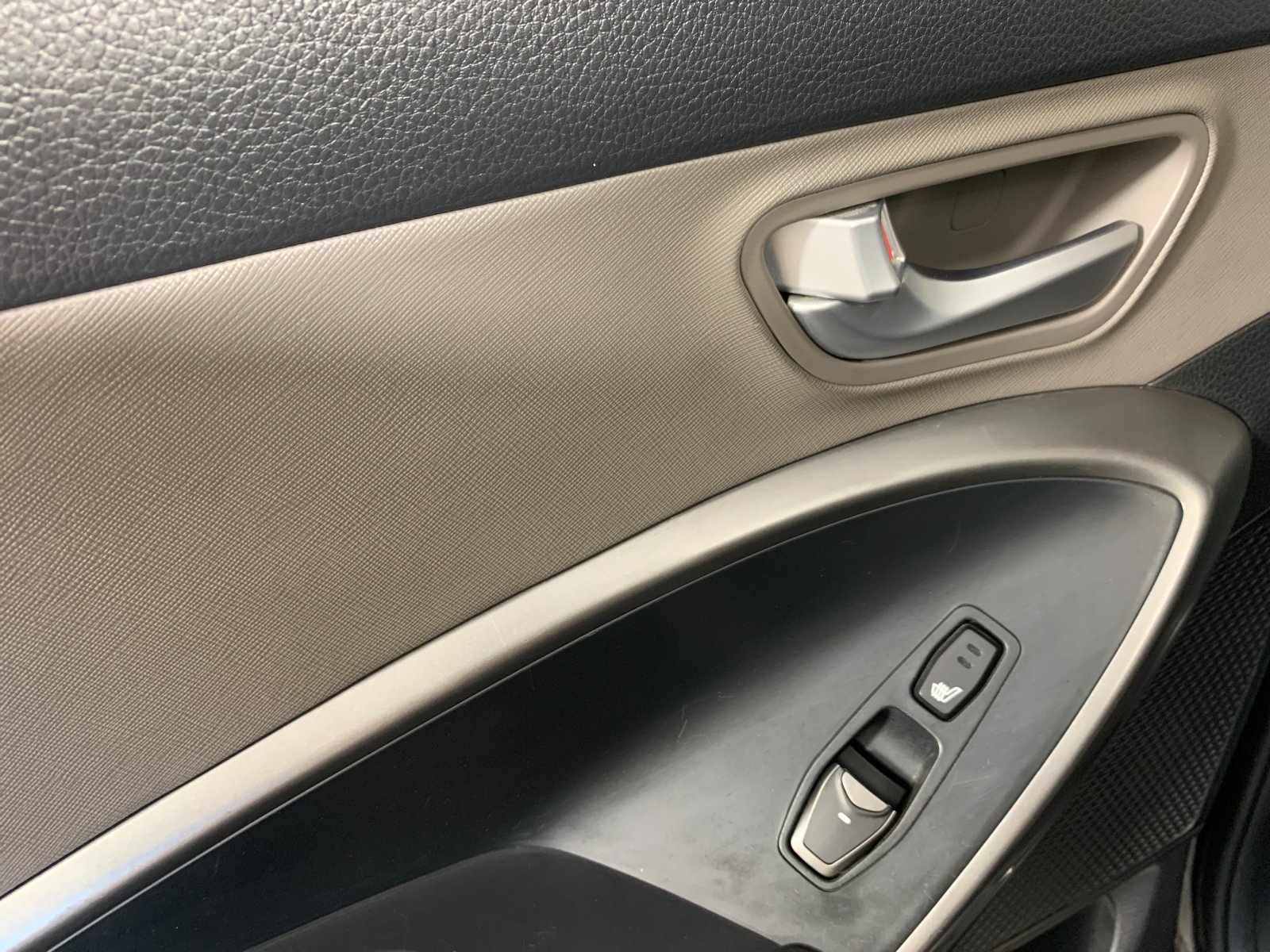 Used 2018 Hyundai Santa Fe XL SUV