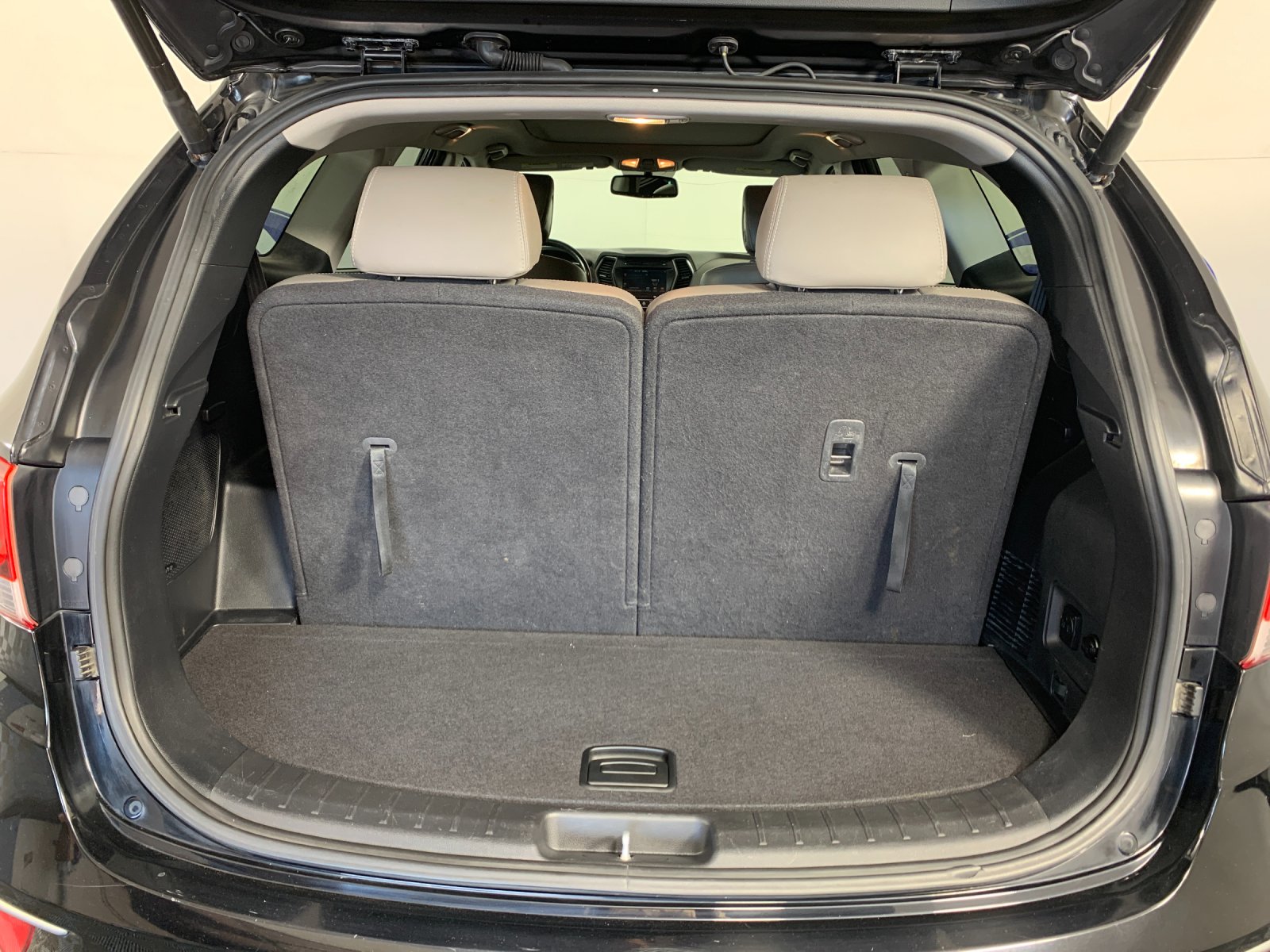 Used 2018 Hyundai Santa Fe XL SUV