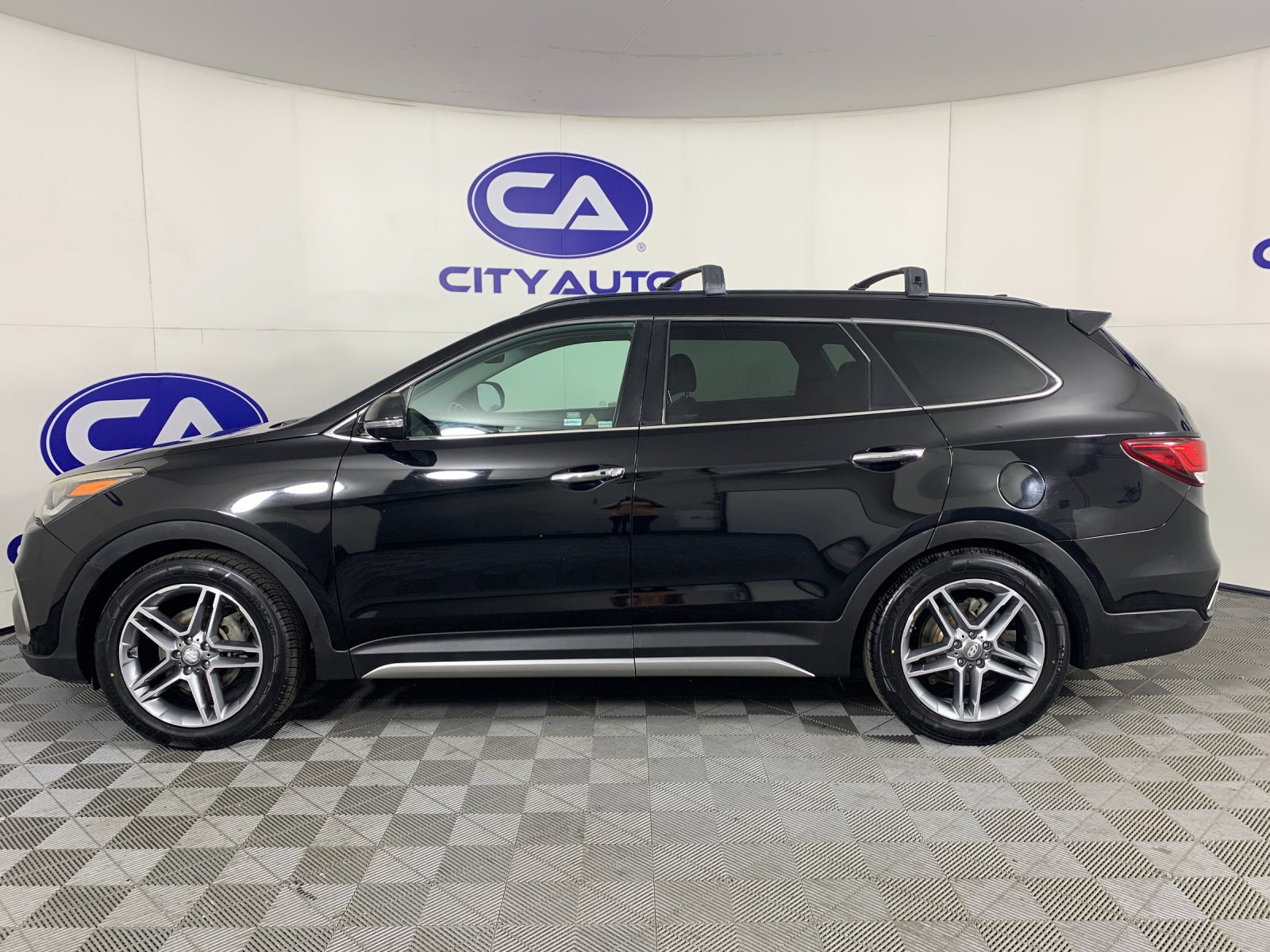 Used 2018 Hyundai Santa Fe XL SUV