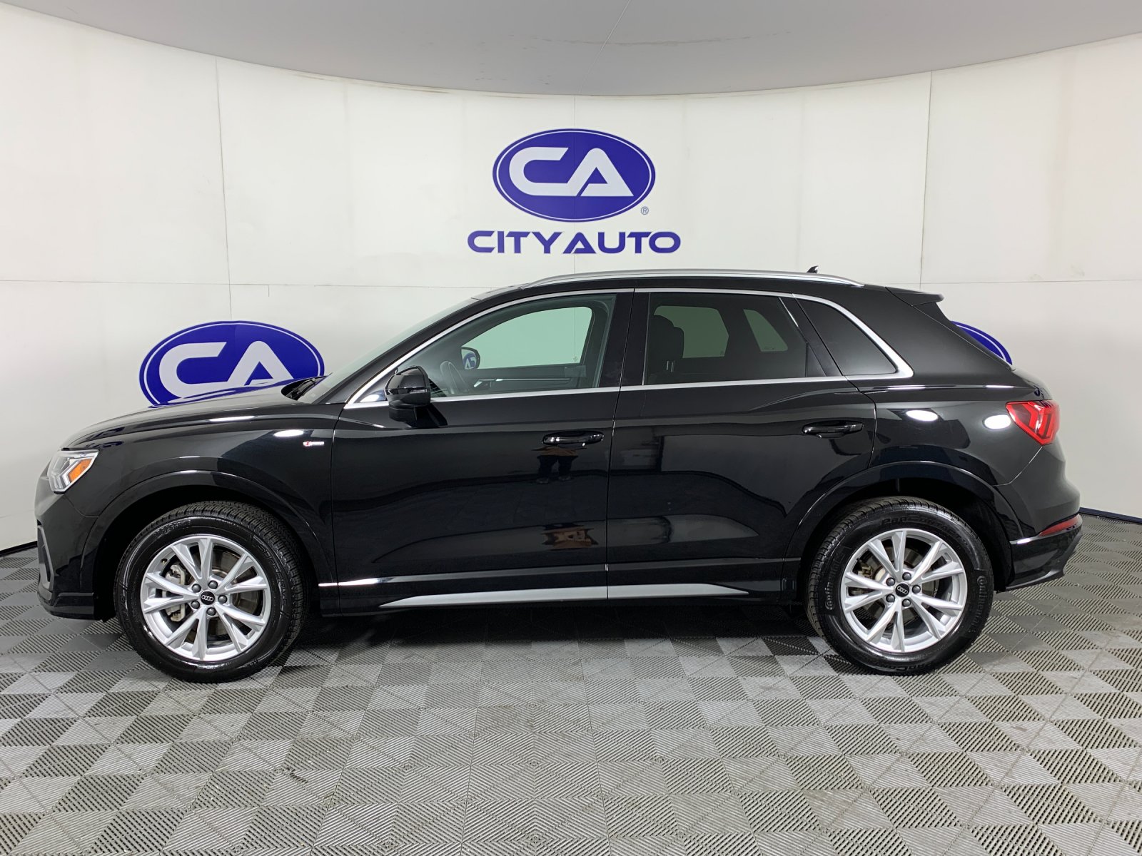 Used 2025 Audi Q3 SUV