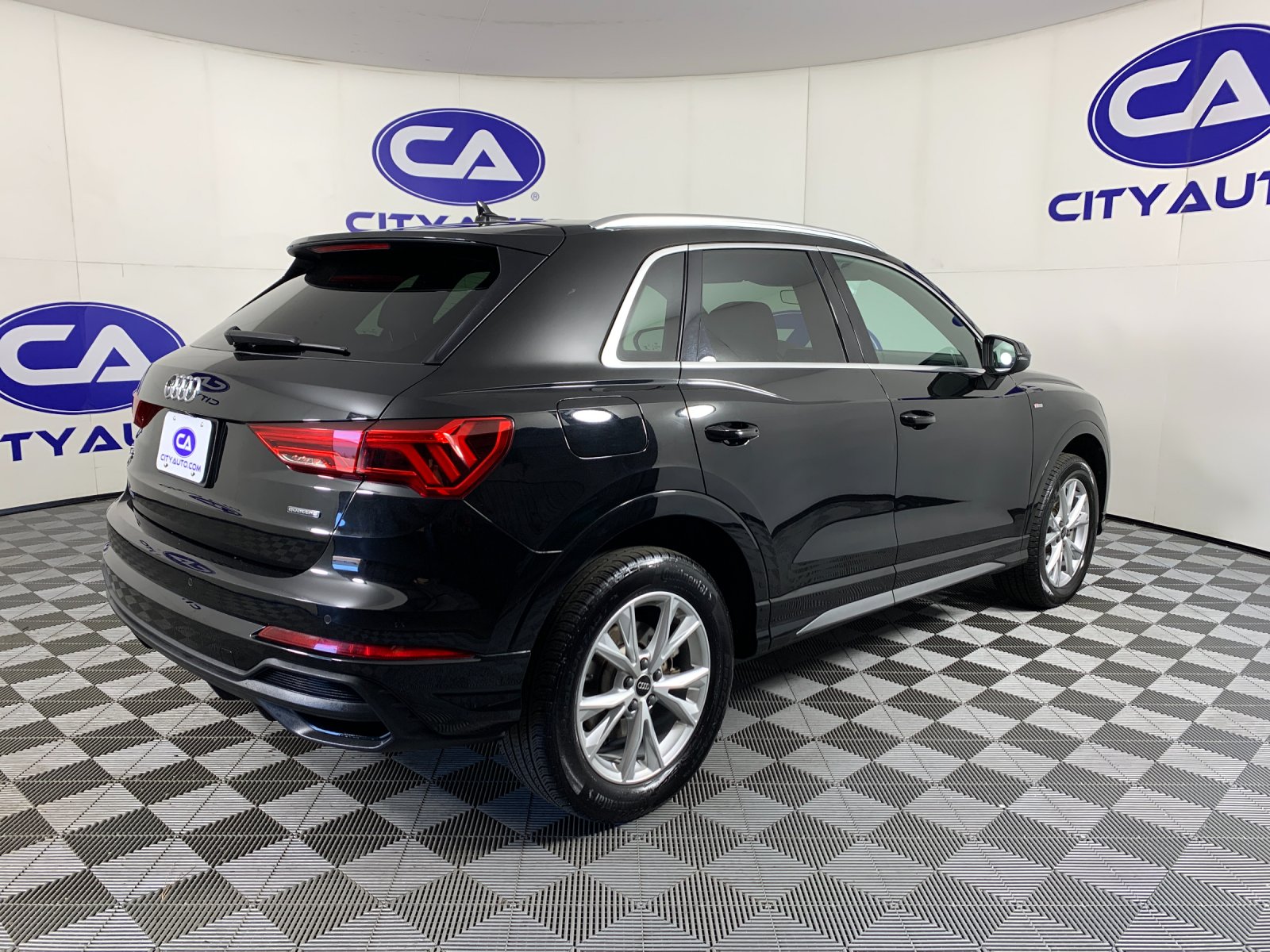 Used 2025 Audi Q3 SUV