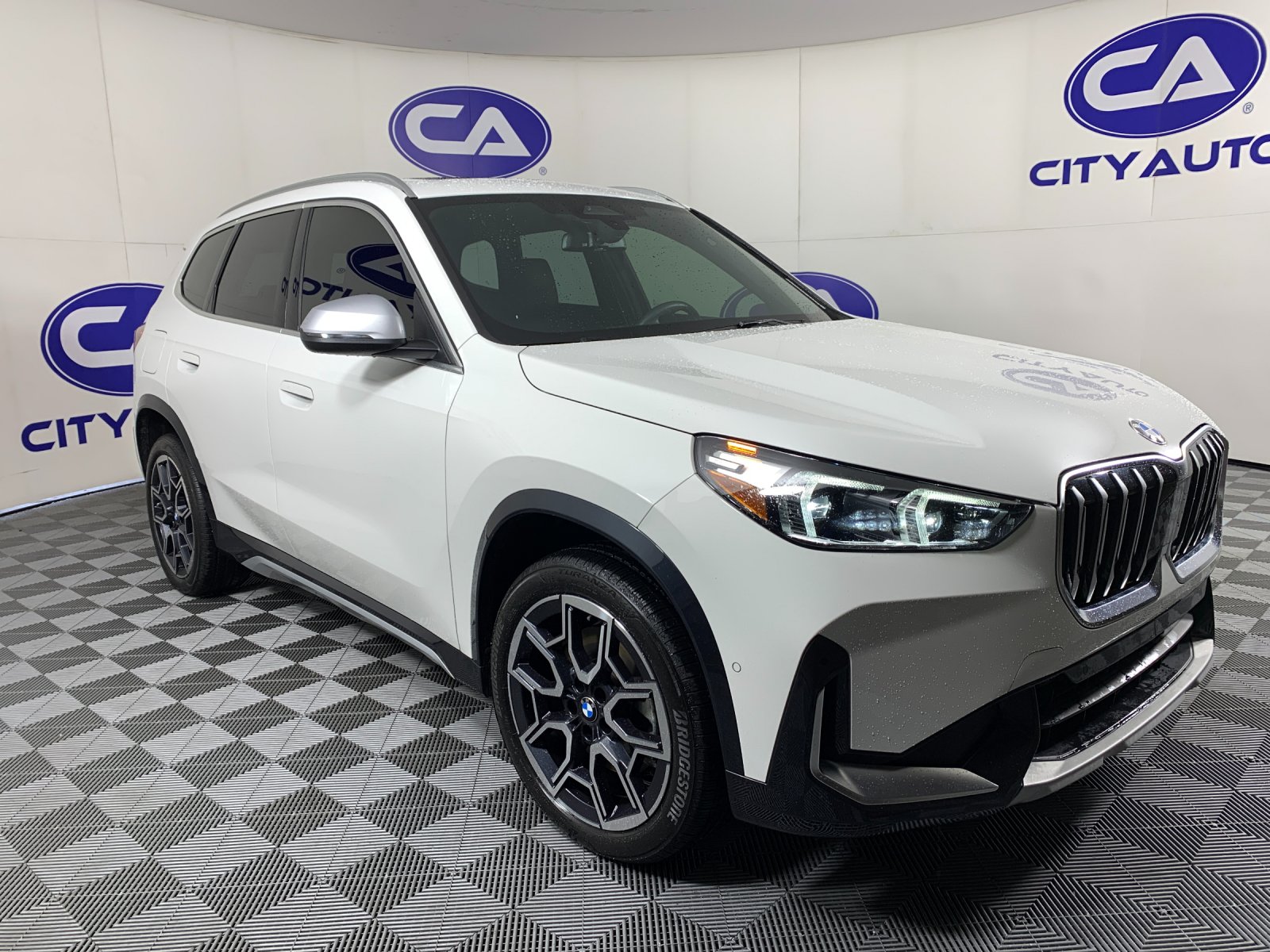 2023 BMW X1