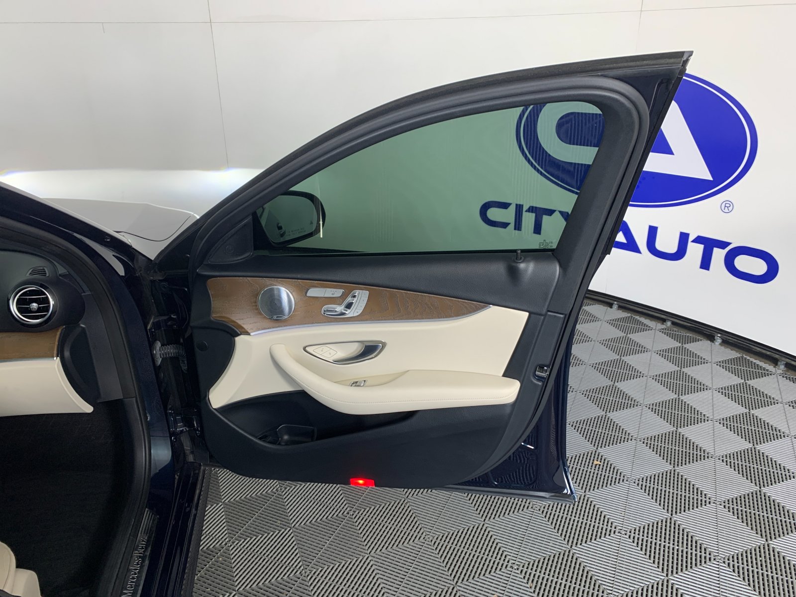 Used 2018 Mercedes-benz E-Class Sedan