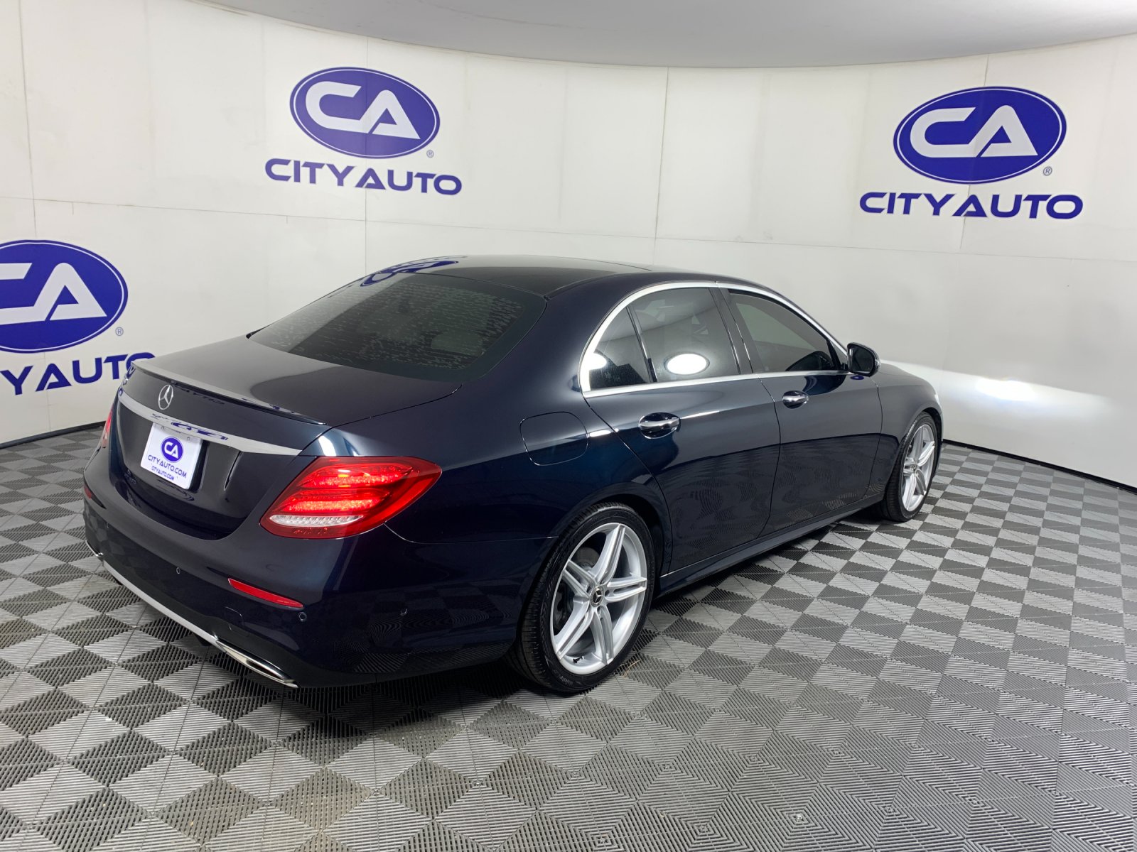Used 2018 Mercedes-benz E-Class Sedan