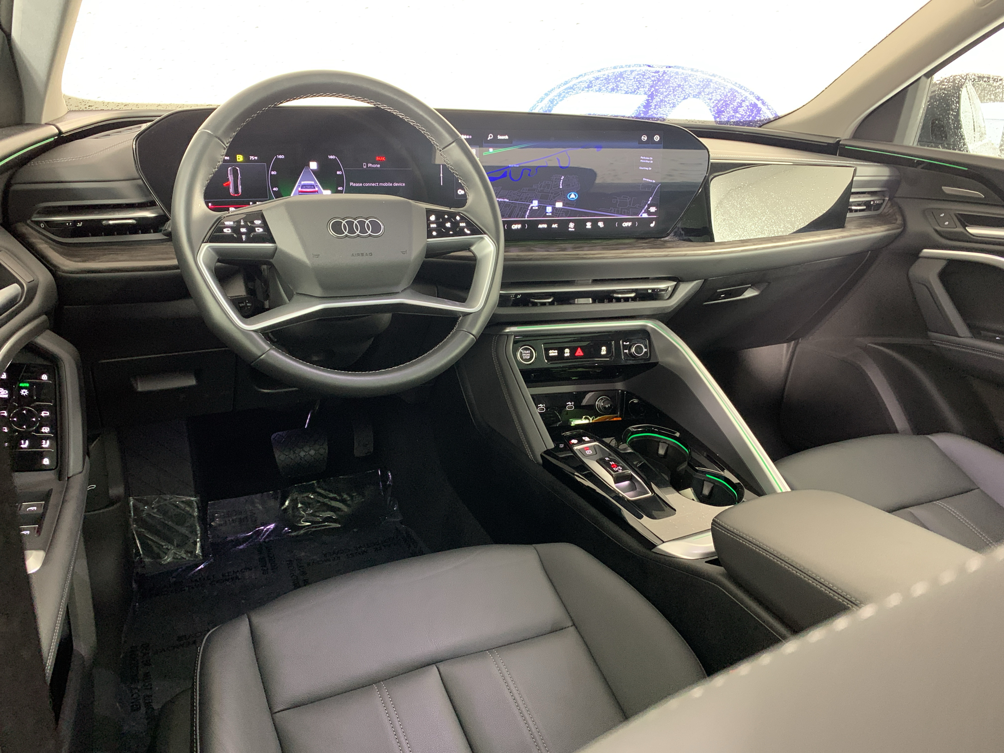 Vehicle photo 31