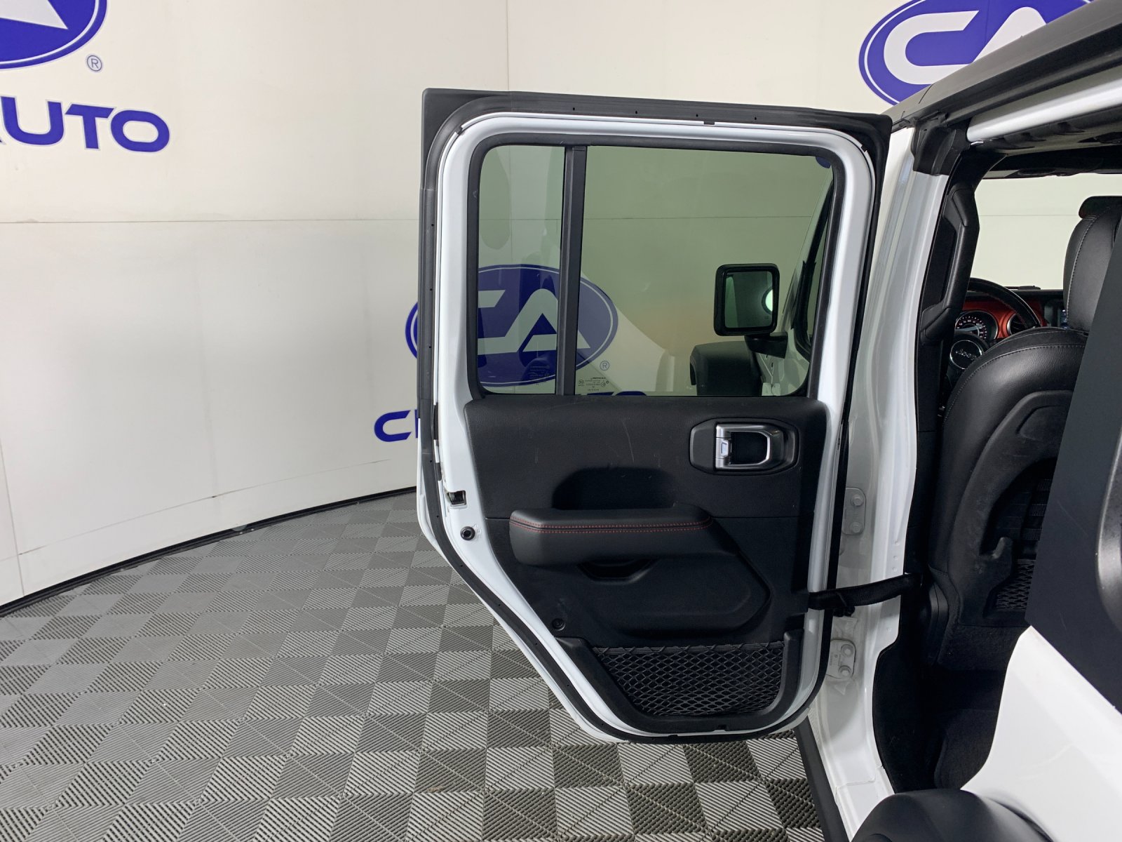Used 2020 Jeep Wrangler SUV