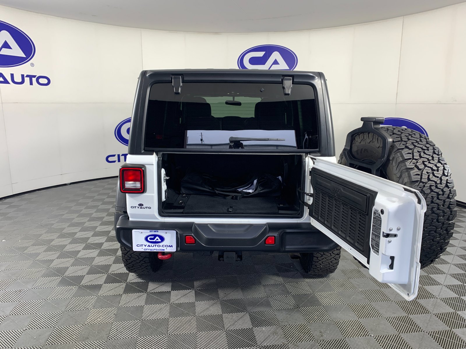 Used 2020 Jeep Wrangler SUV
