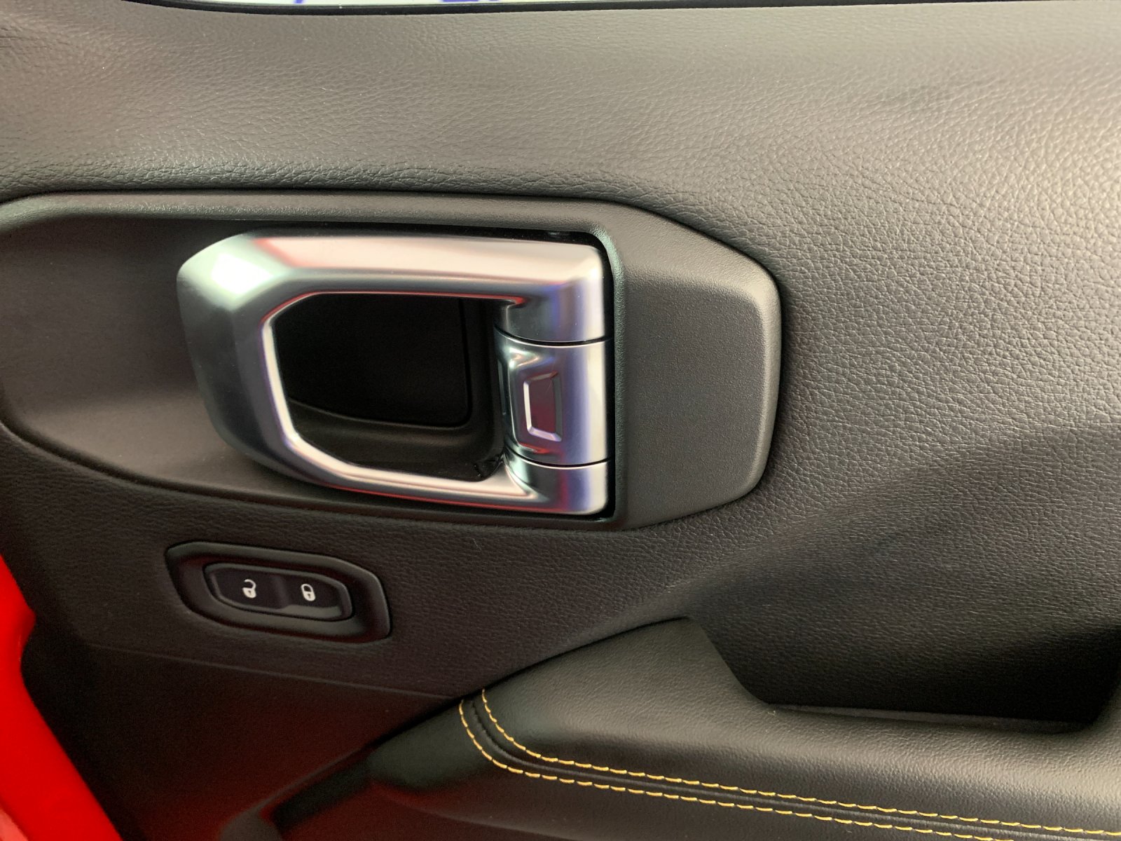 Vehicle photo 40