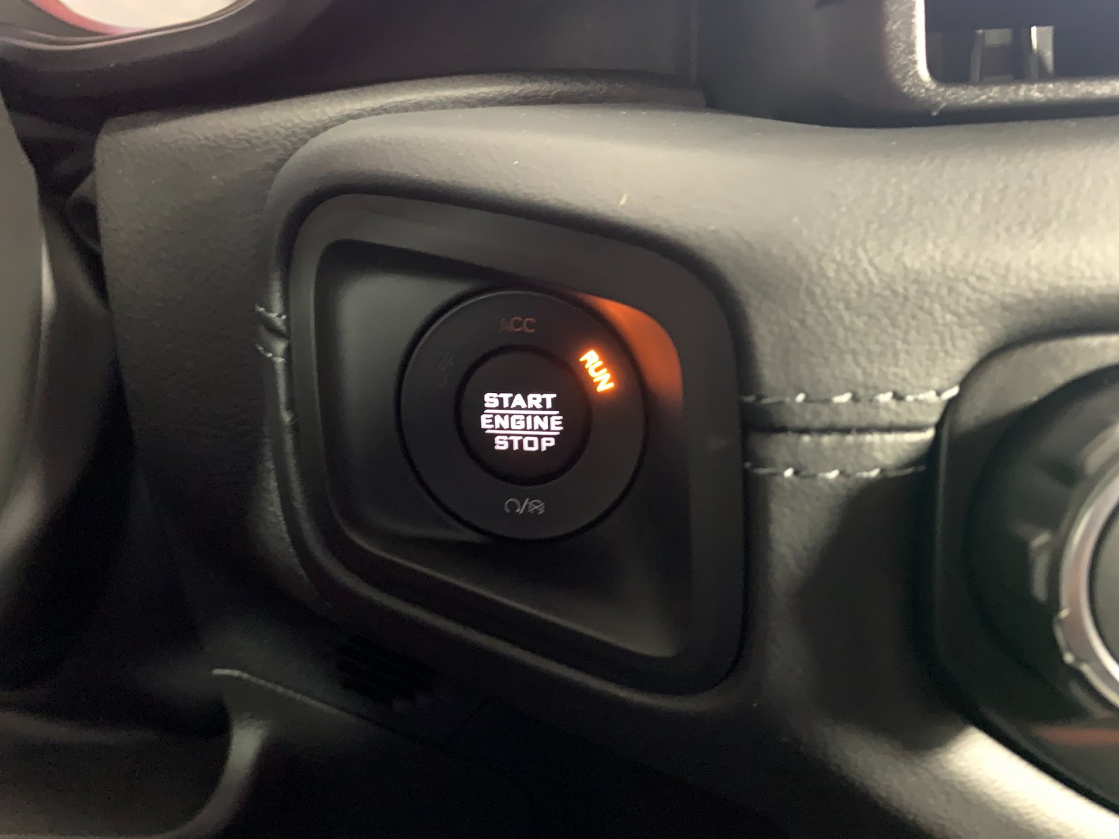 Vehicle photo 17
