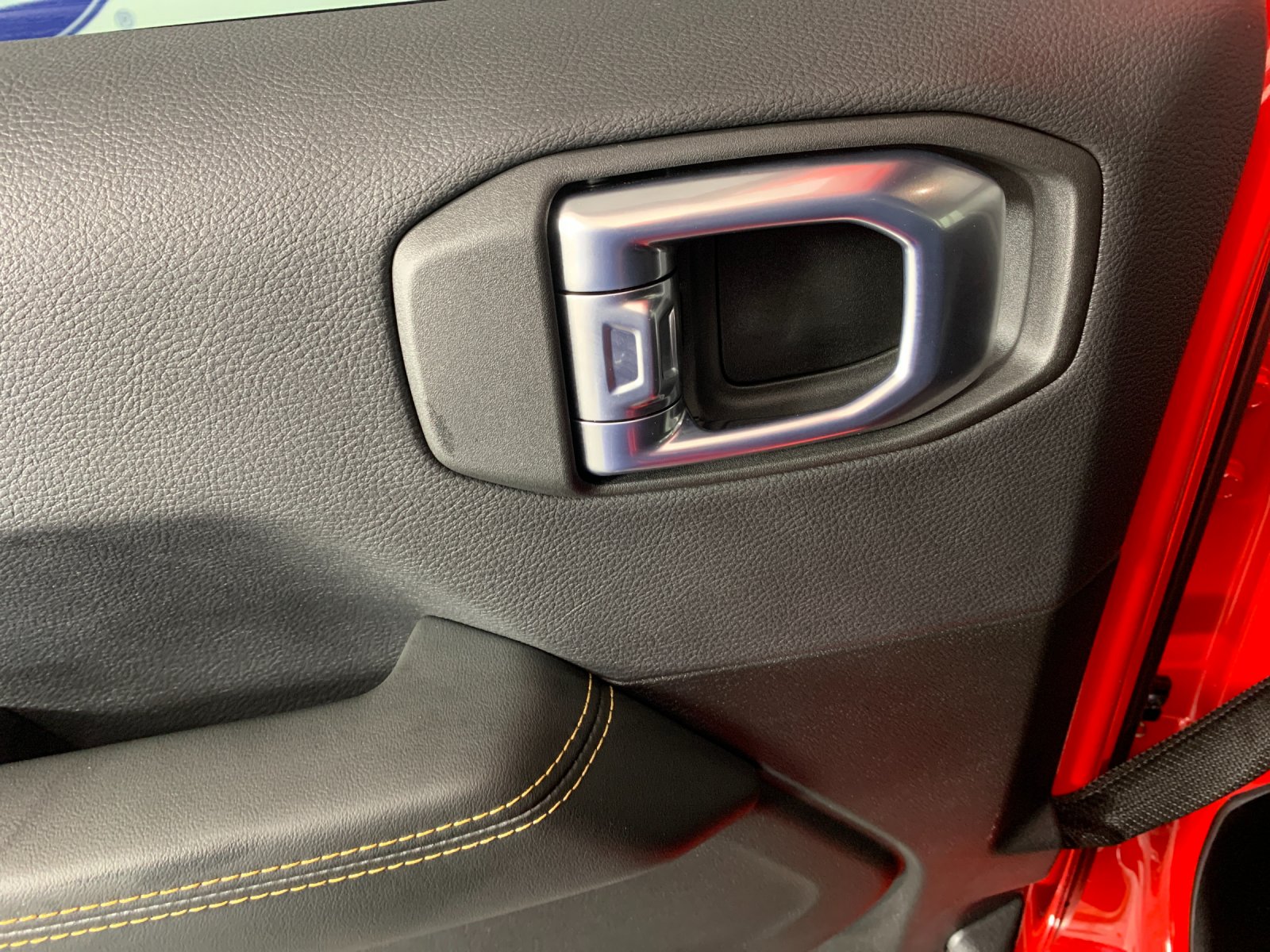 Vehicle photo 31