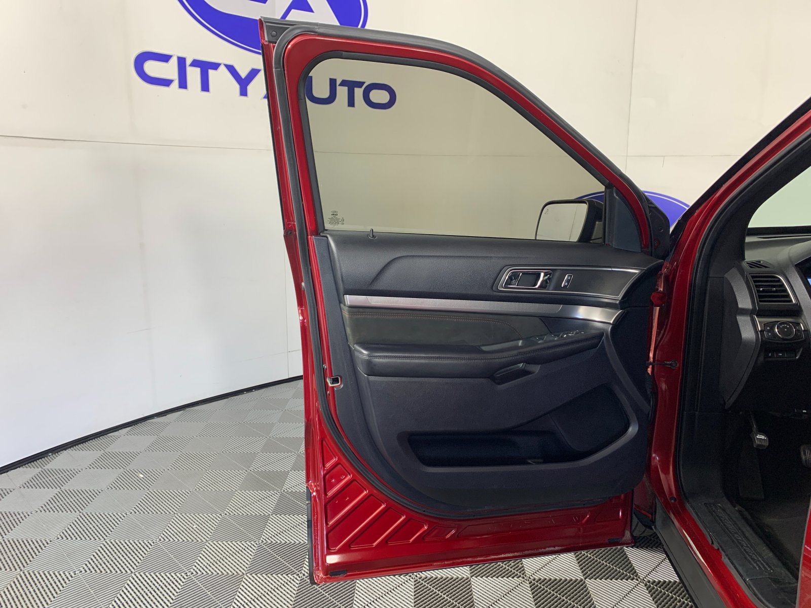 Used 2019 Ford Explorer SUV