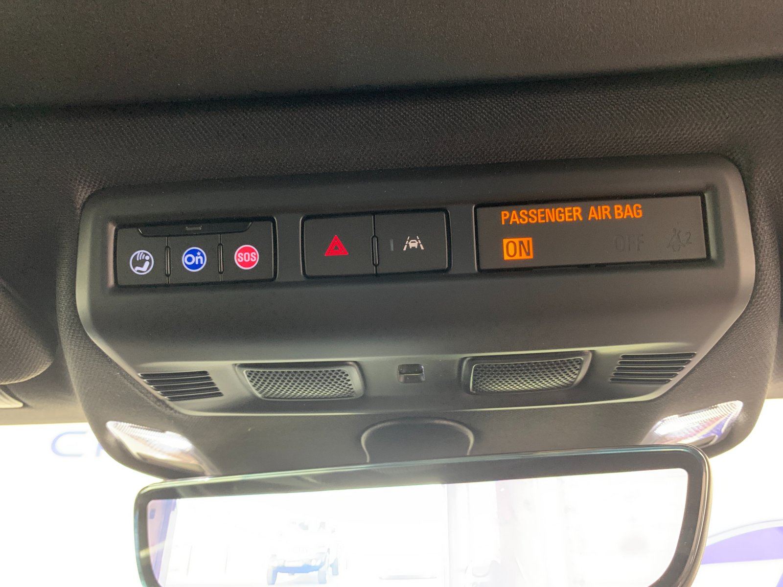 Vehicle photo 27