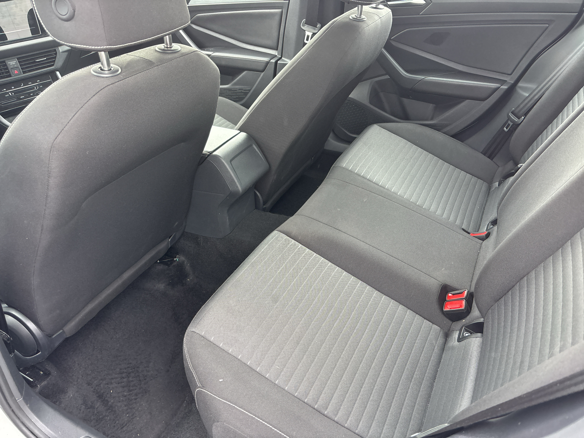 Vehicle photo 16