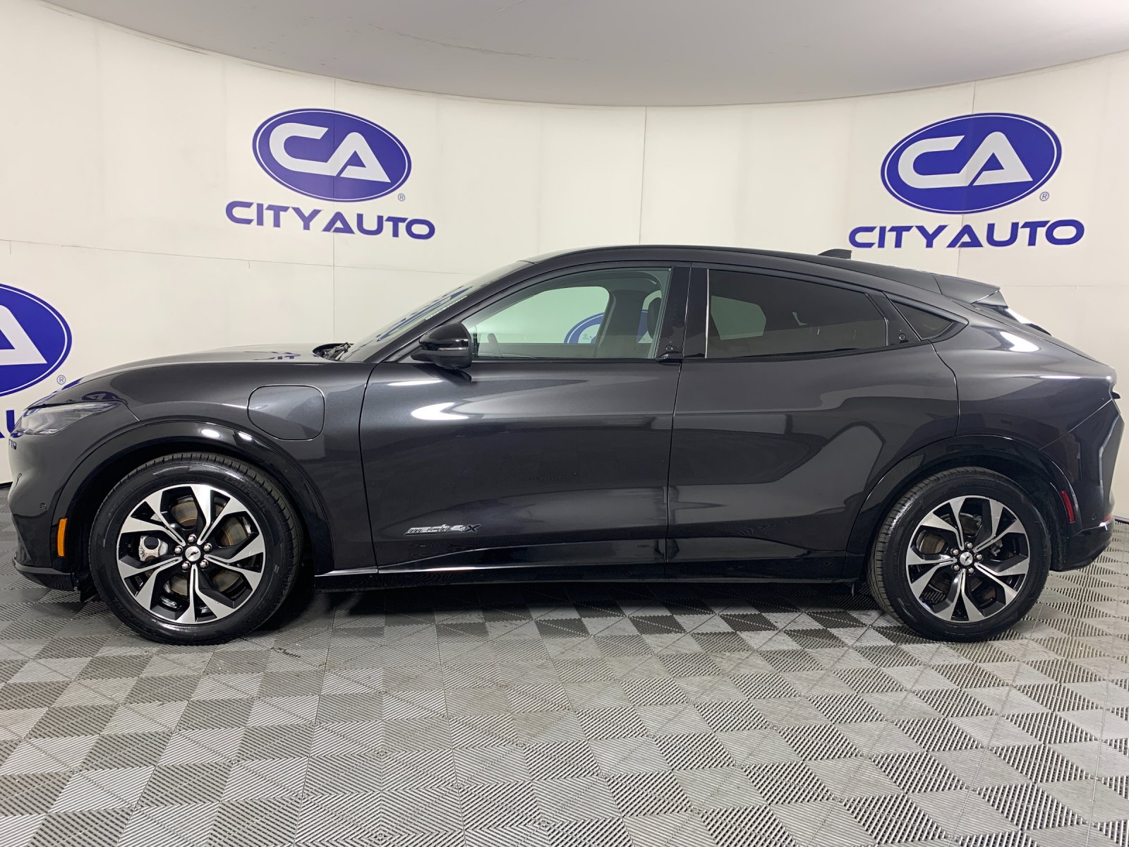 Used 2022 Ford Mustang Mach-E SUV