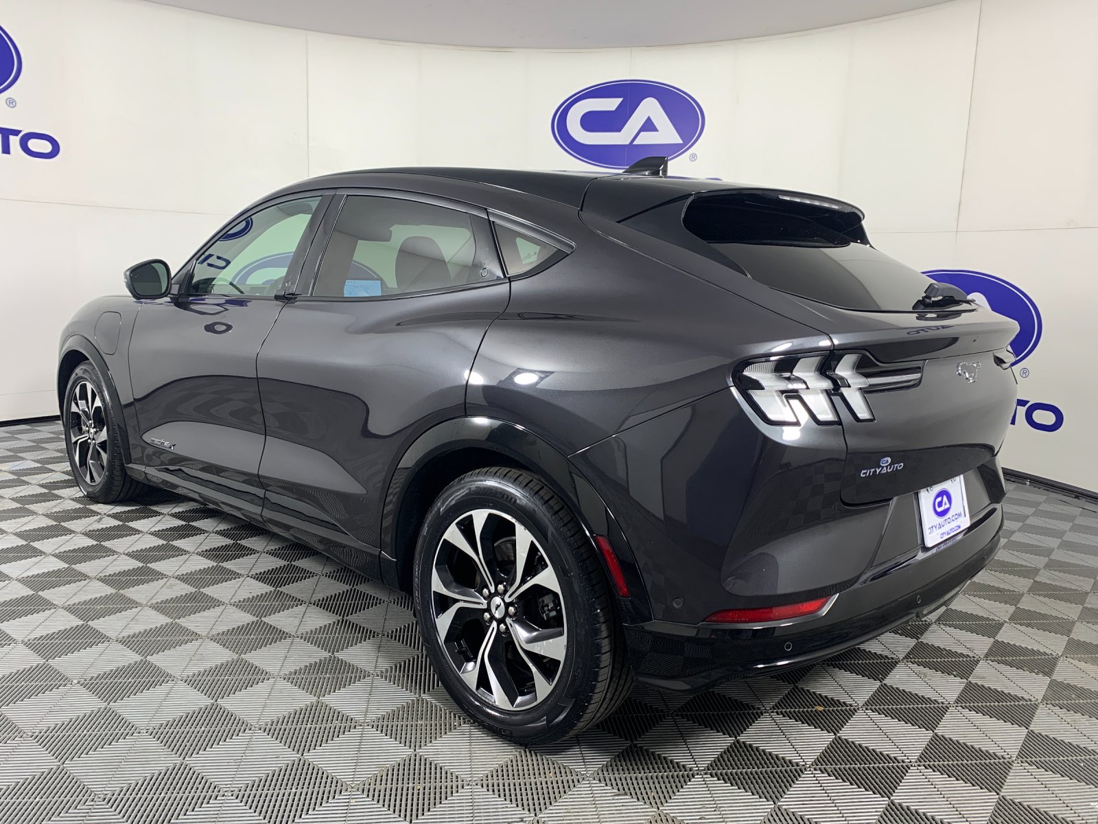 Used 2022 Ford Mustang Mach-E SUV