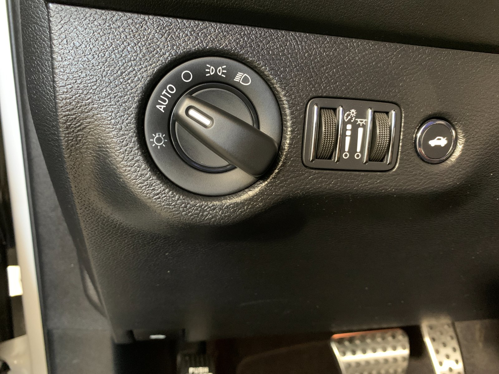 Used 2021 Dodge Challenger Coupe