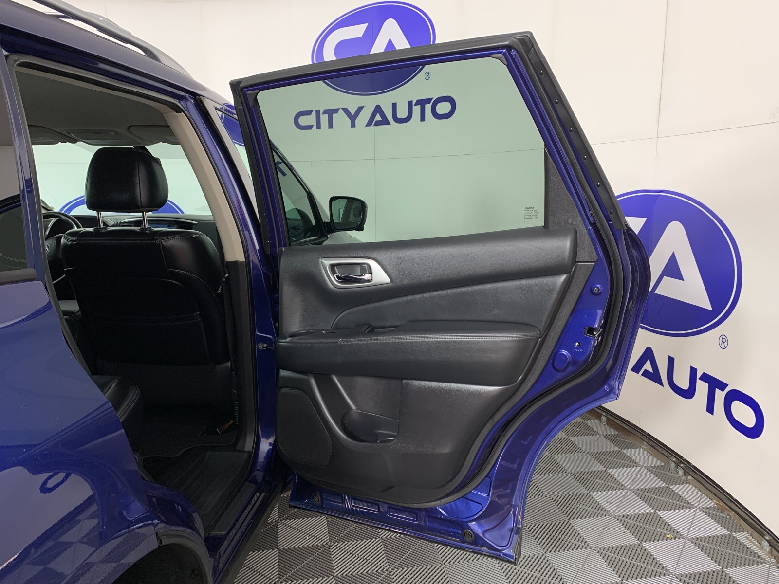 Used 2020 Nissan Pathfinder SUV