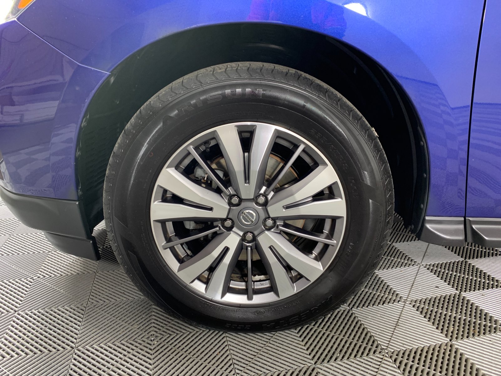 Used 2020 Nissan Pathfinder SUV