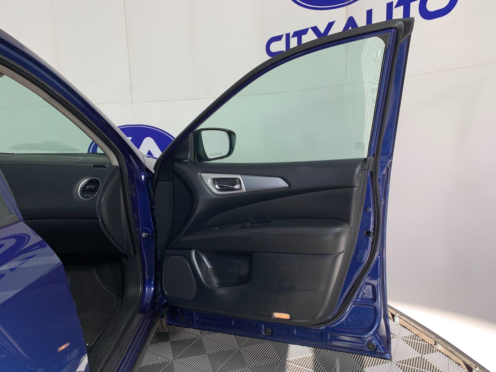 Used 2020 Nissan Pathfinder SUV