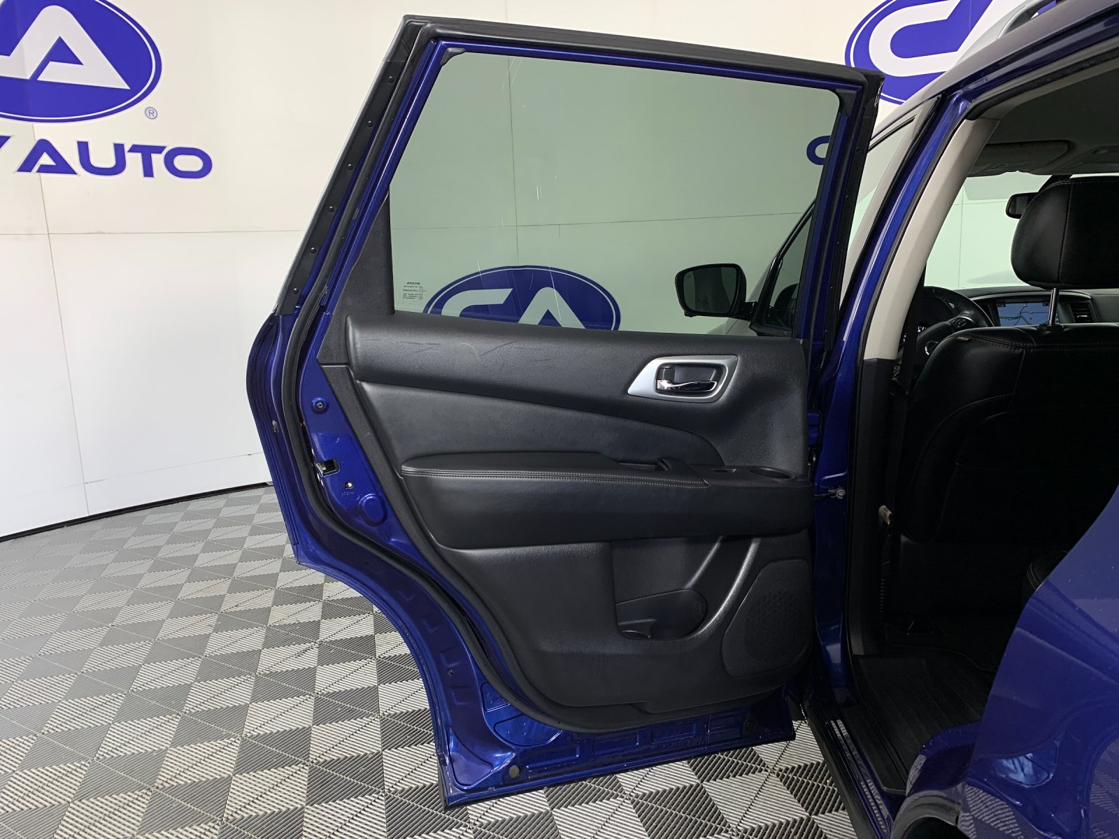 Used 2020 Nissan Pathfinder SUV