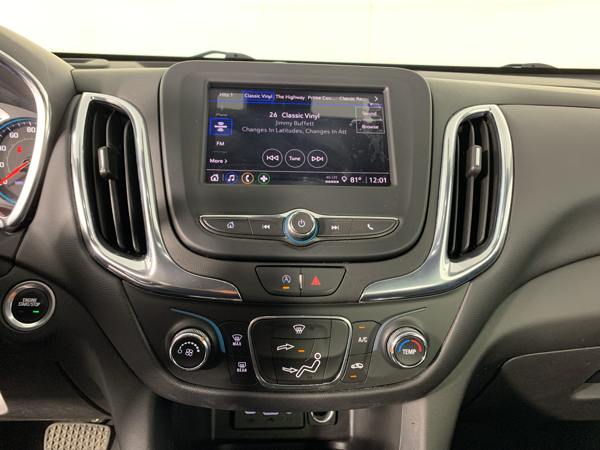 Used 2023 Chevrolet Equinox SUV