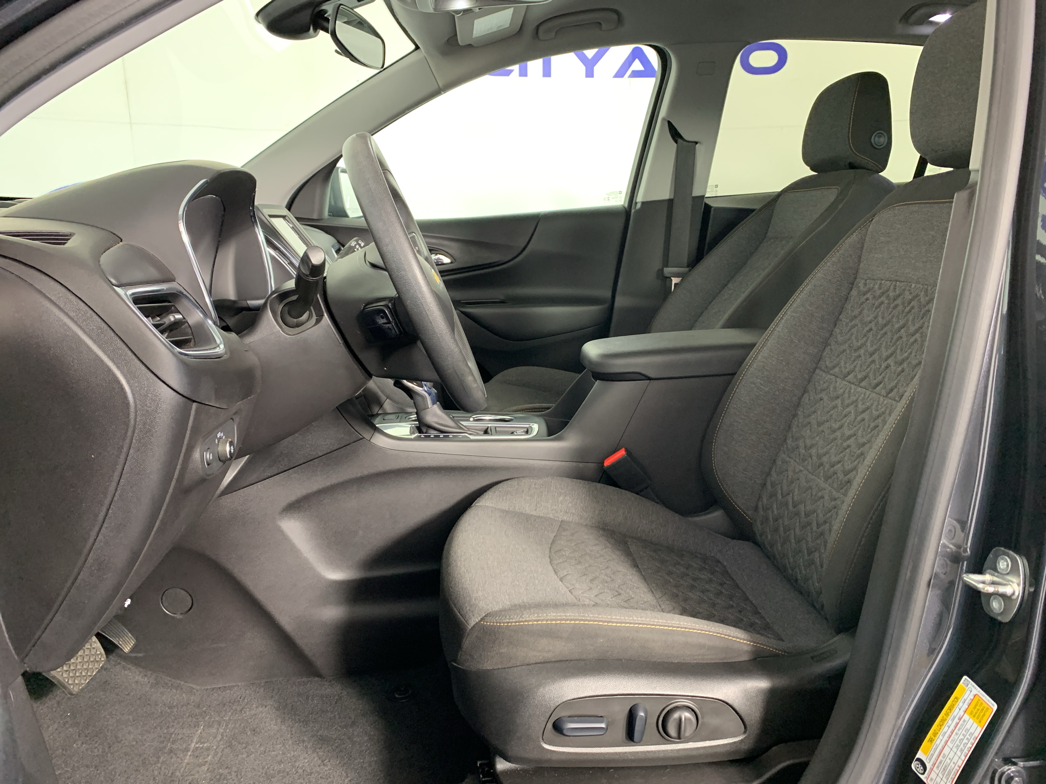 Used 2023 Chevrolet Equinox SUV