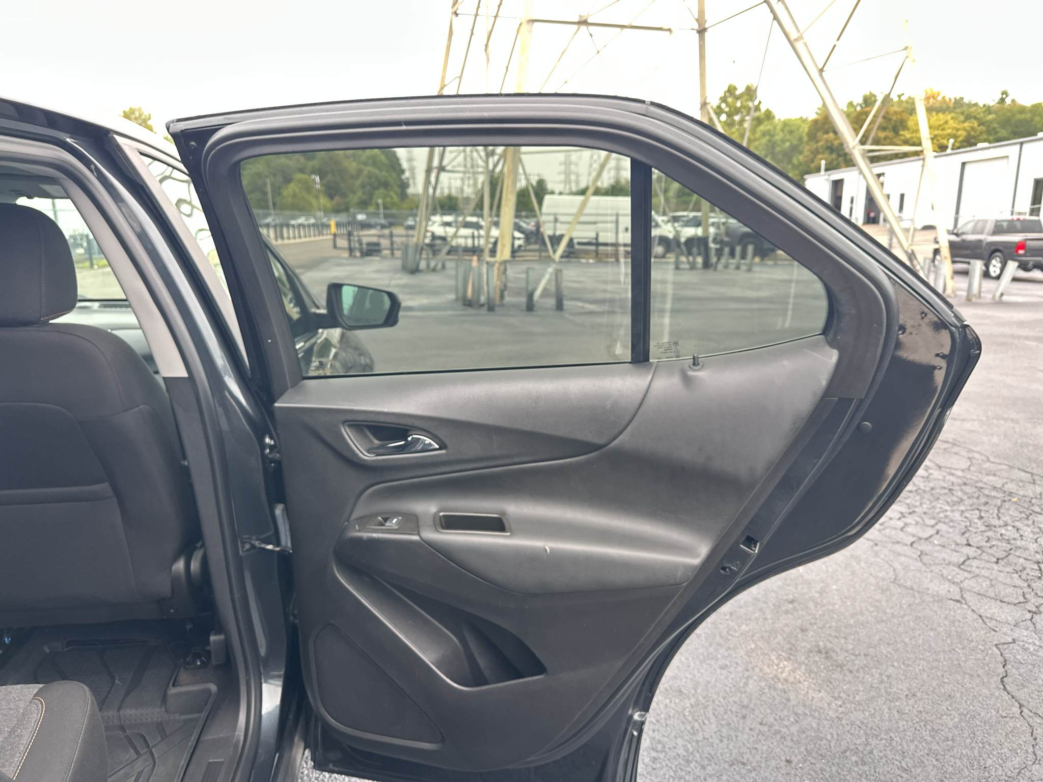 Used 2023 Chevrolet Equinox SUV