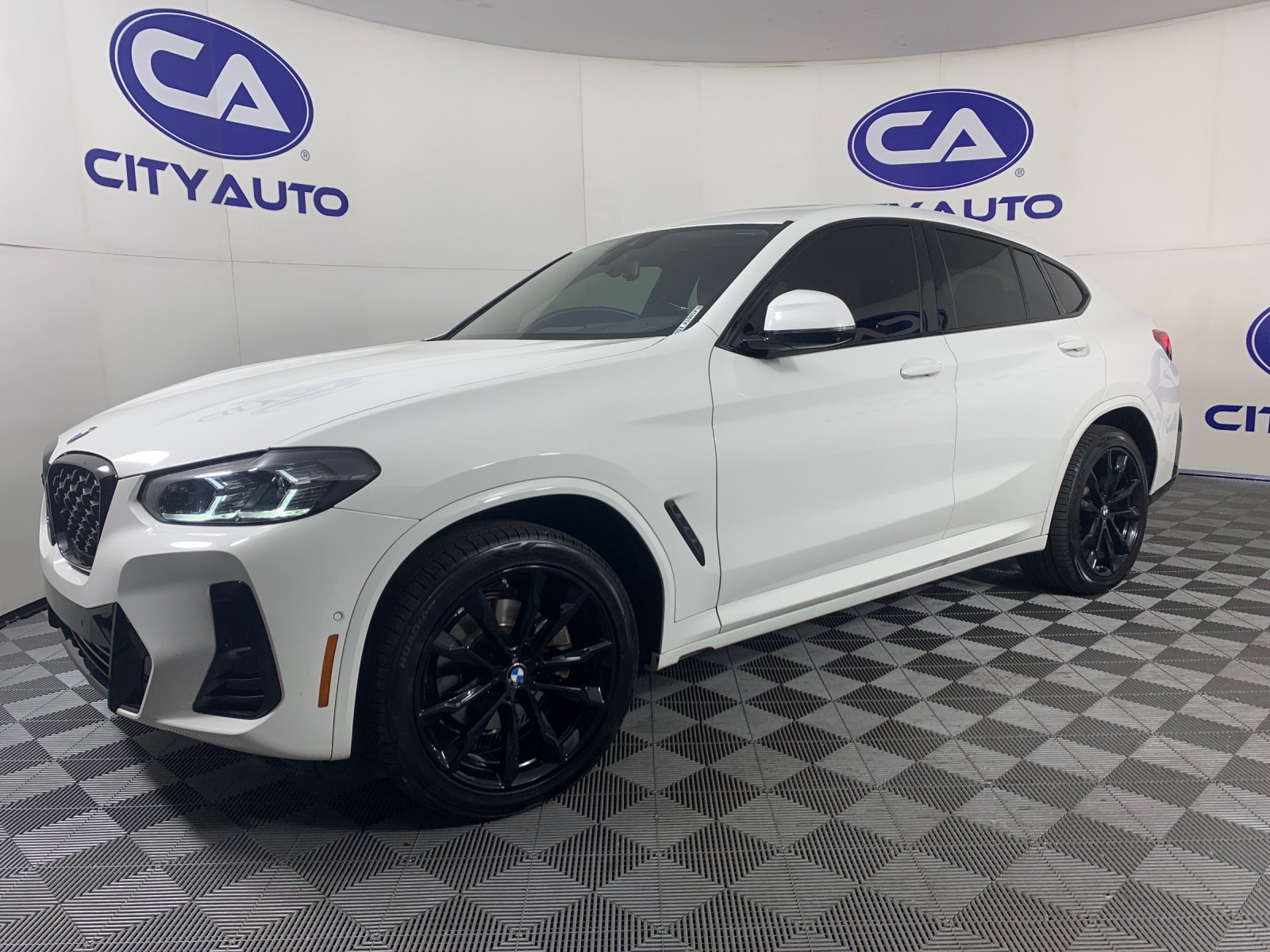Used 2024 BMW X4 SUV