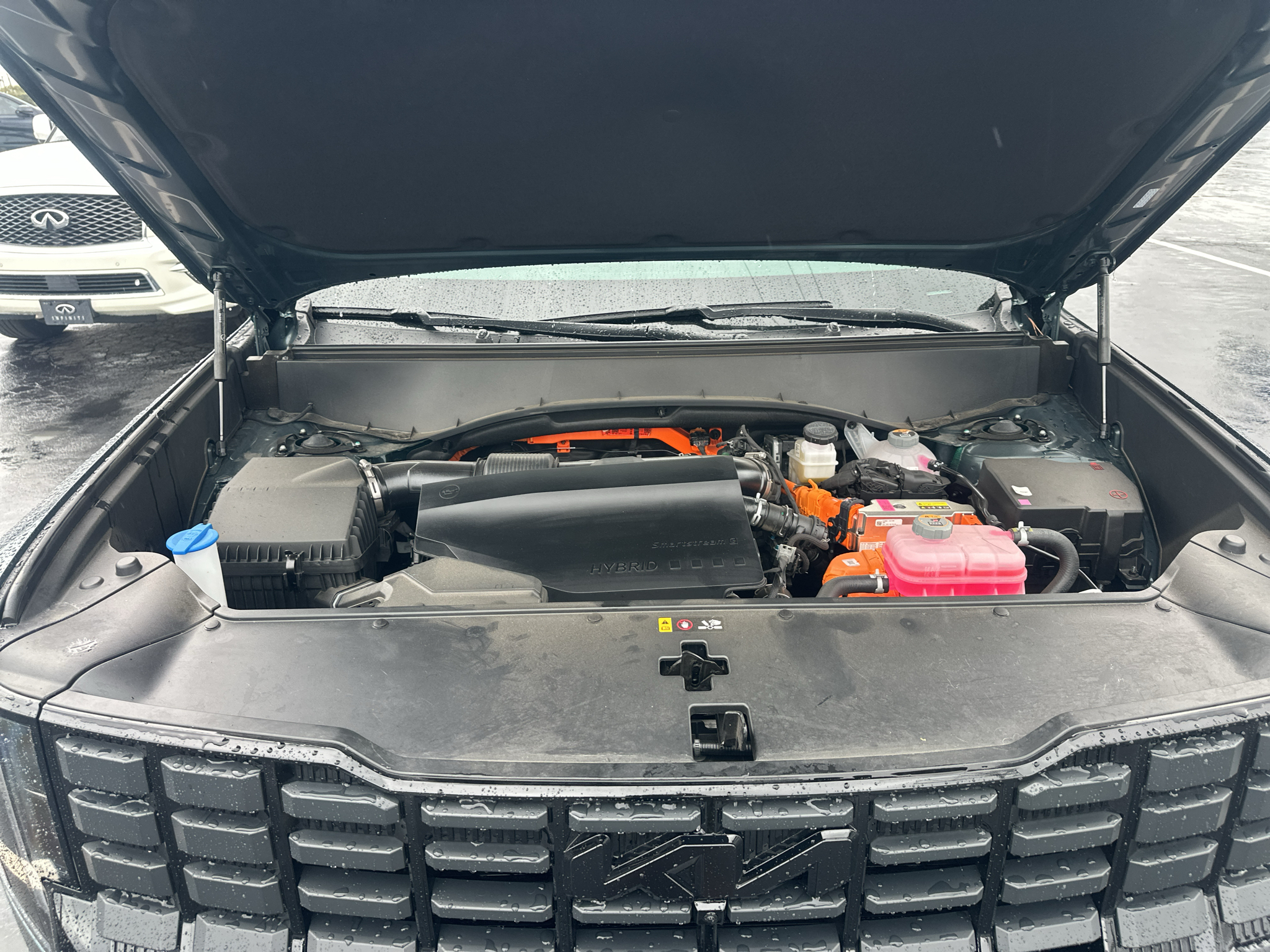 Vehicle photo 19