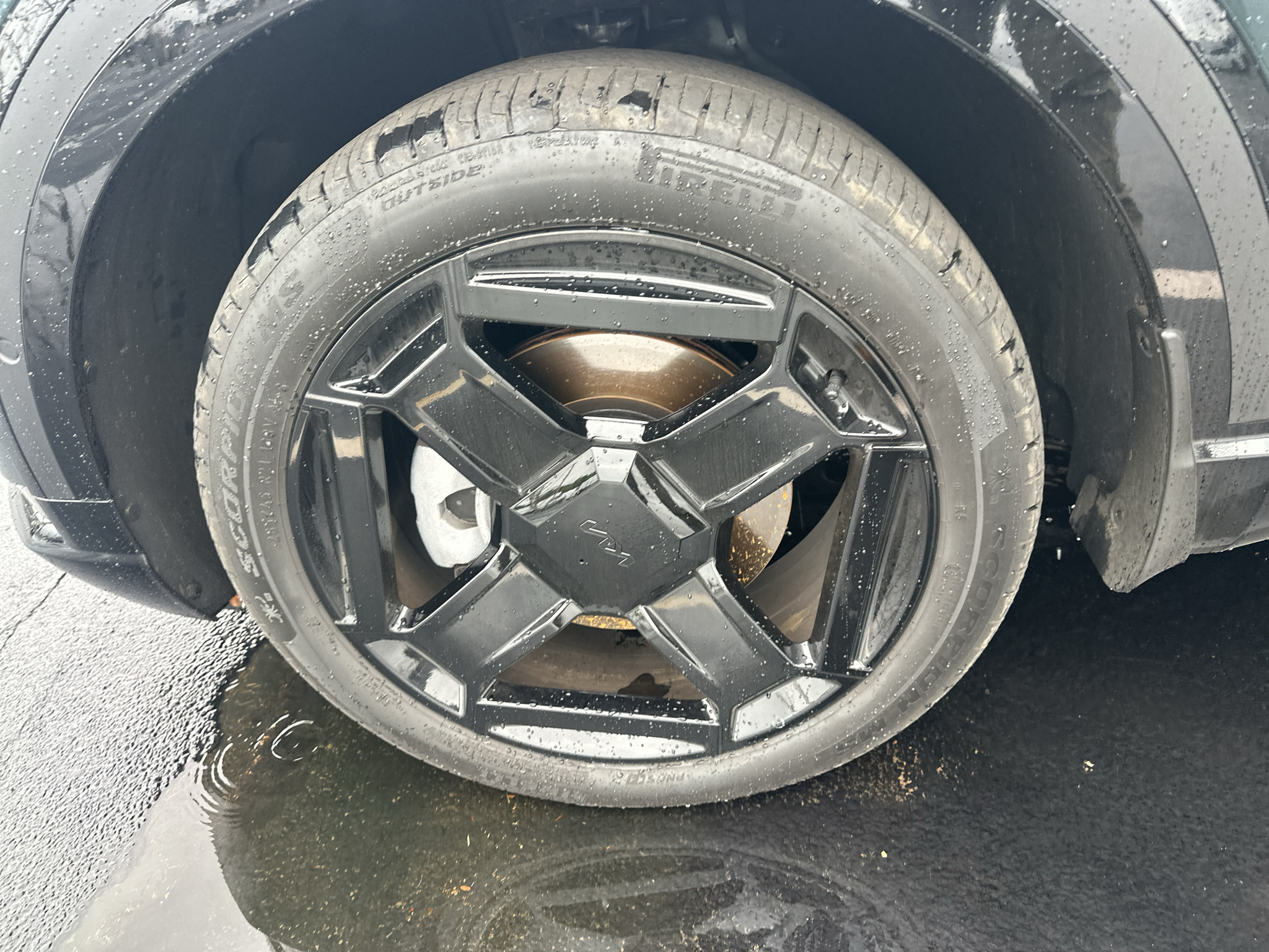 Vehicle photo 23