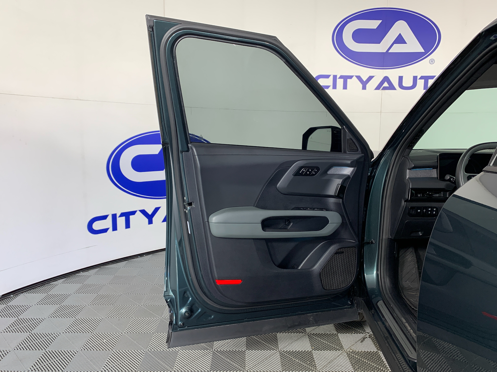Used 2027 Kia Telluride Hybrid SUV