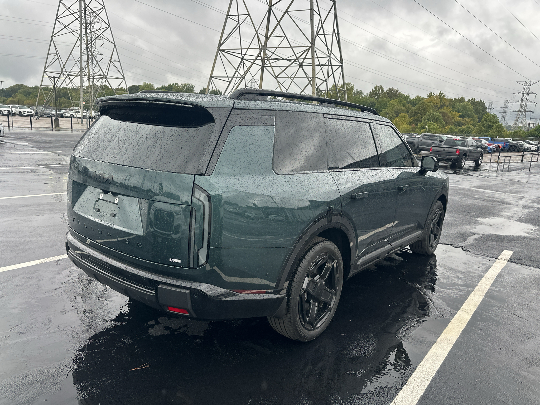 Vehicle photo 5