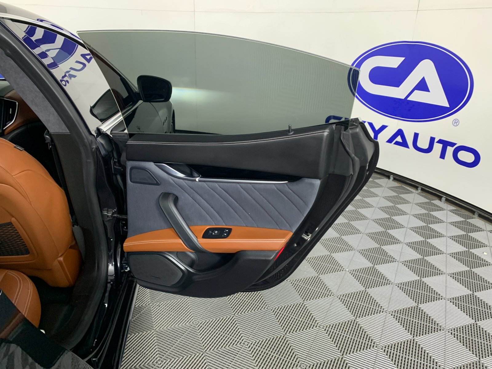 Used 2018 Maserati Ghibli Sedan