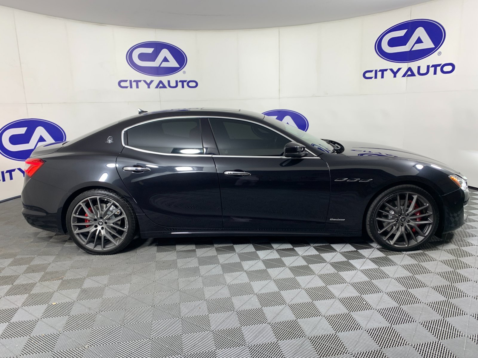 Used 2018 Maserati Ghibli Sedan