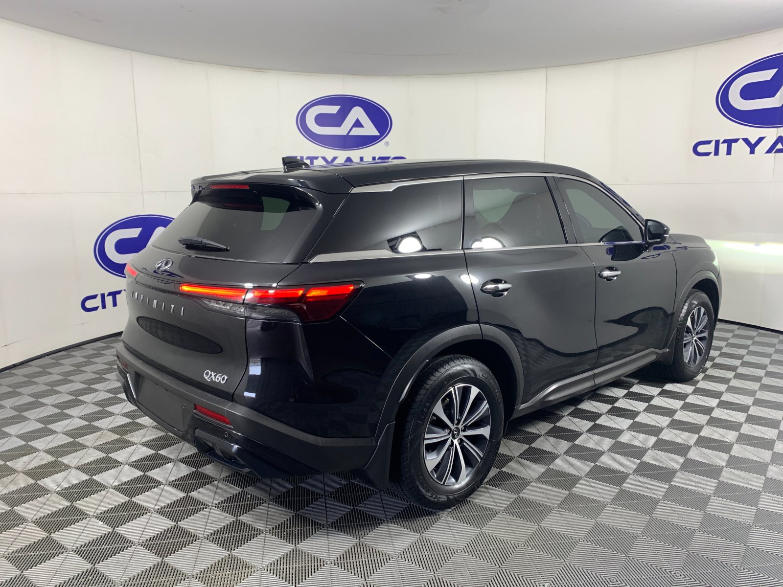 Used 2024 Infiniti QX60 SUV