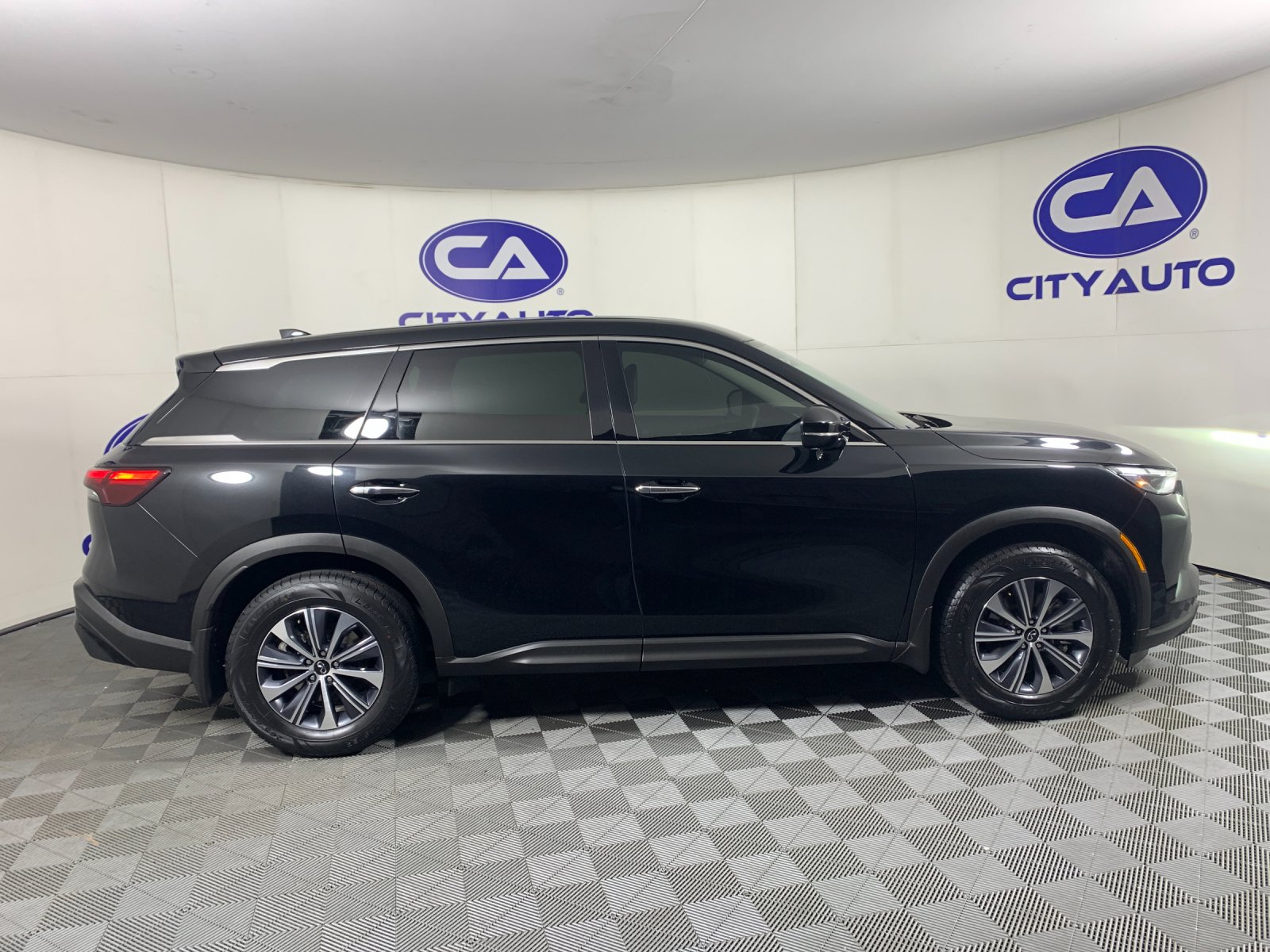 Used 2024 Infiniti QX60 SUV