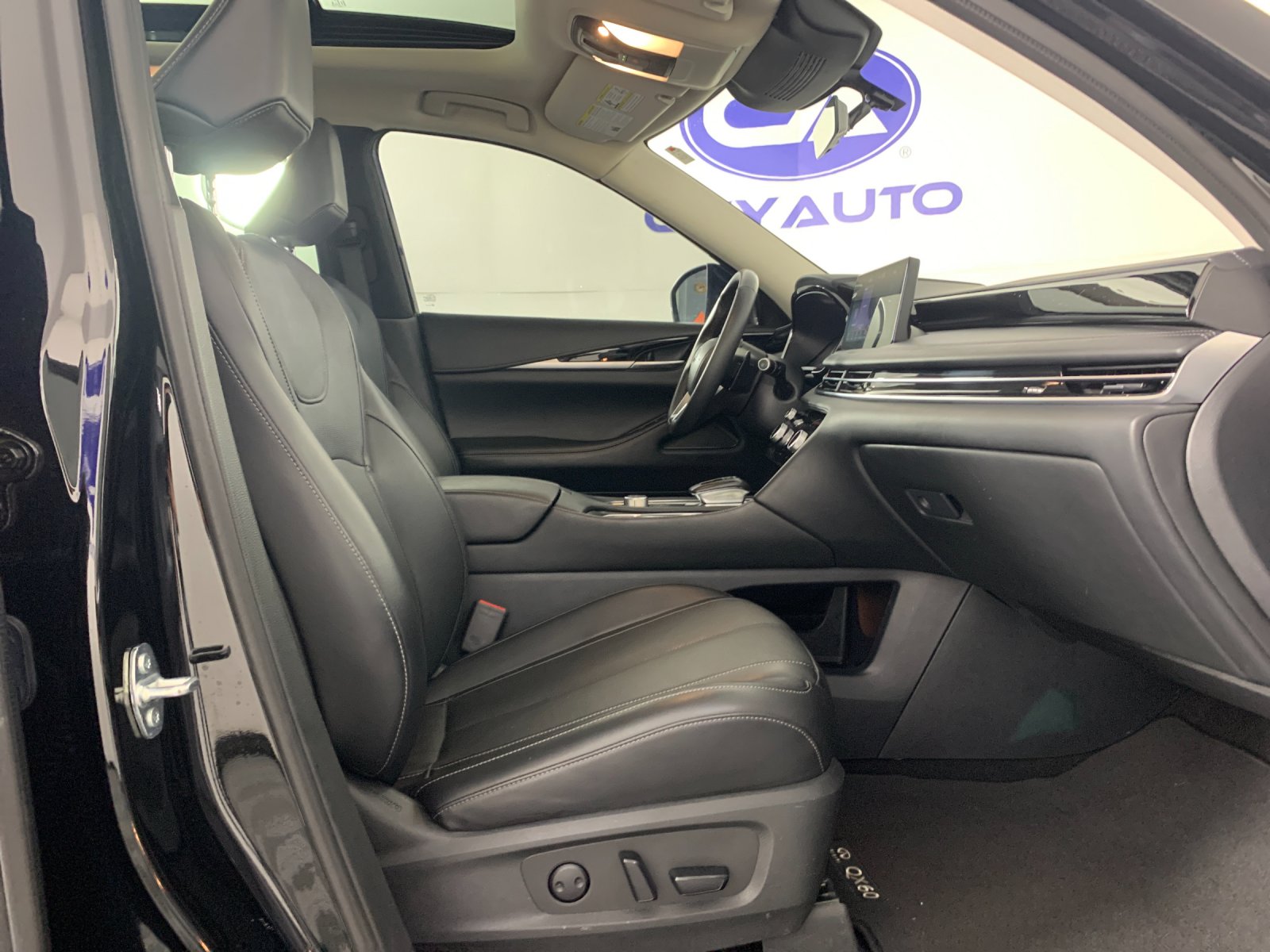 Used 2024 Infiniti QX60 SUV
