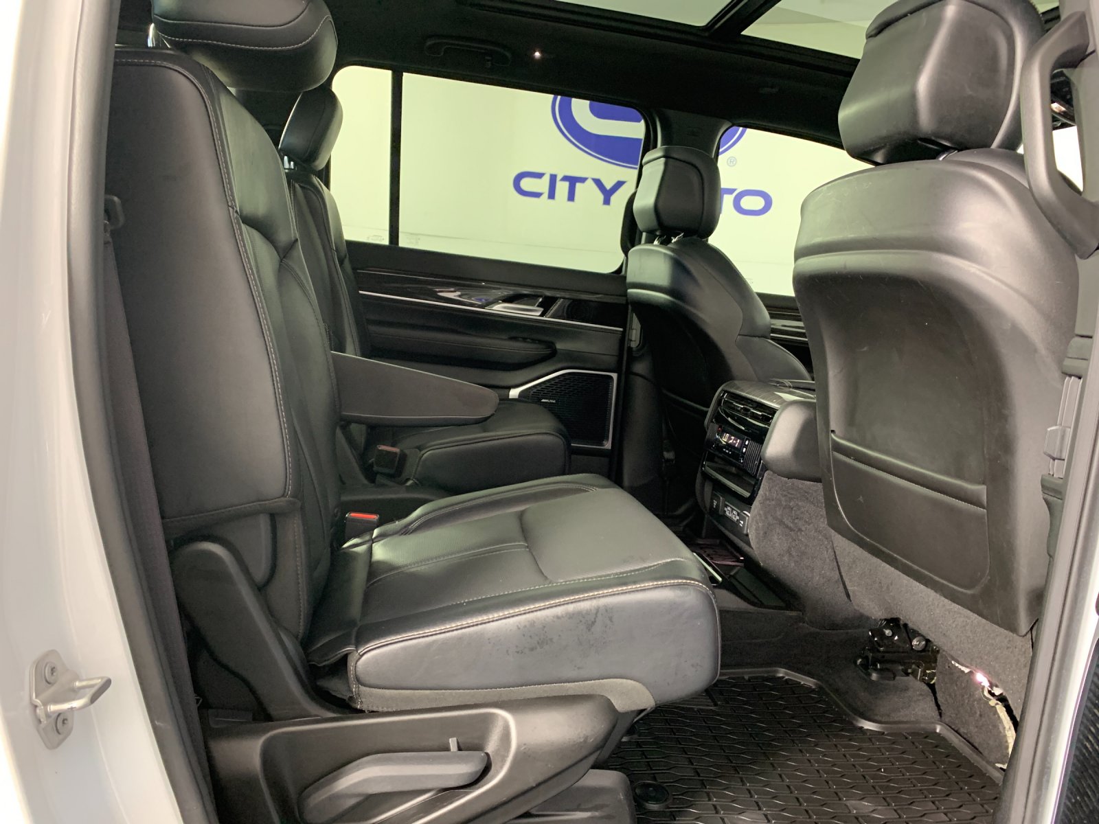 Used 2022 Jeep Wagoneer SUV