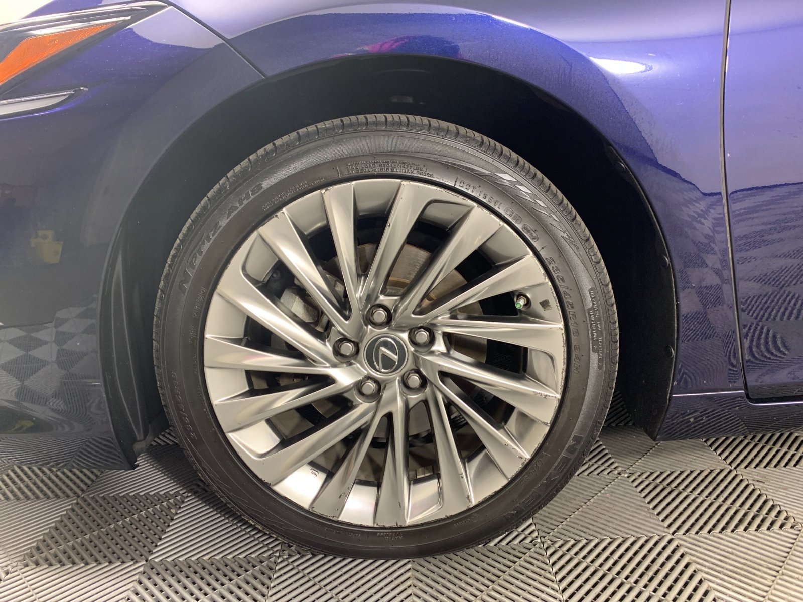 Used 2022 Lexus ES 300h Sedan