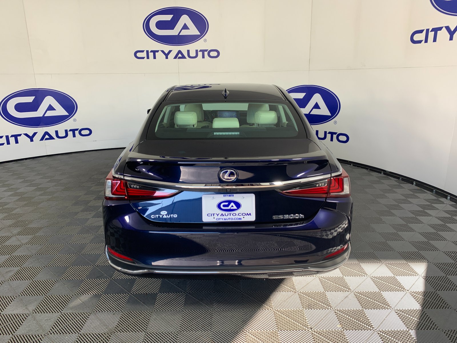 Used 2022 Lexus ES 300h Sedan